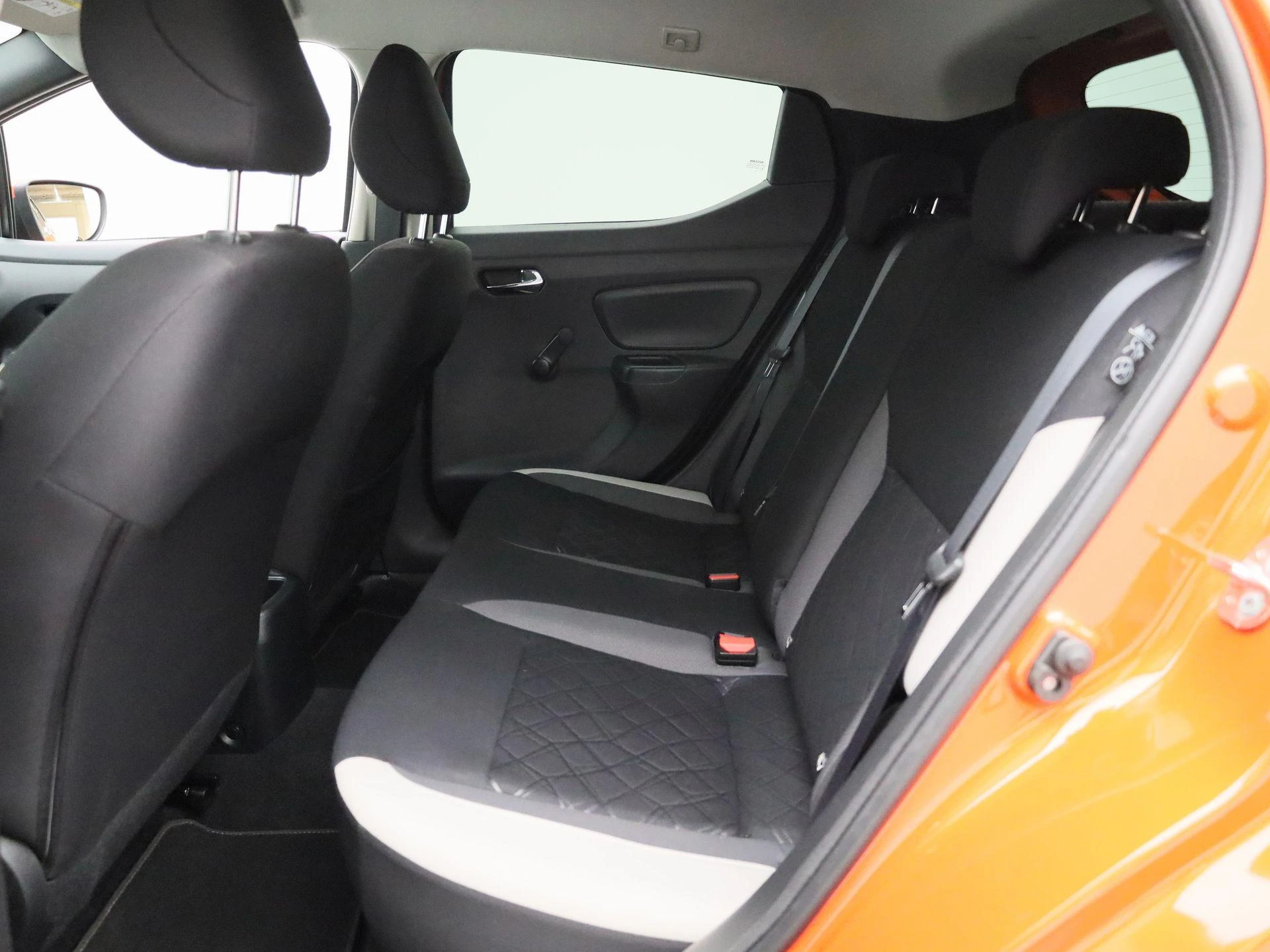 Nissan-Micra-image-10