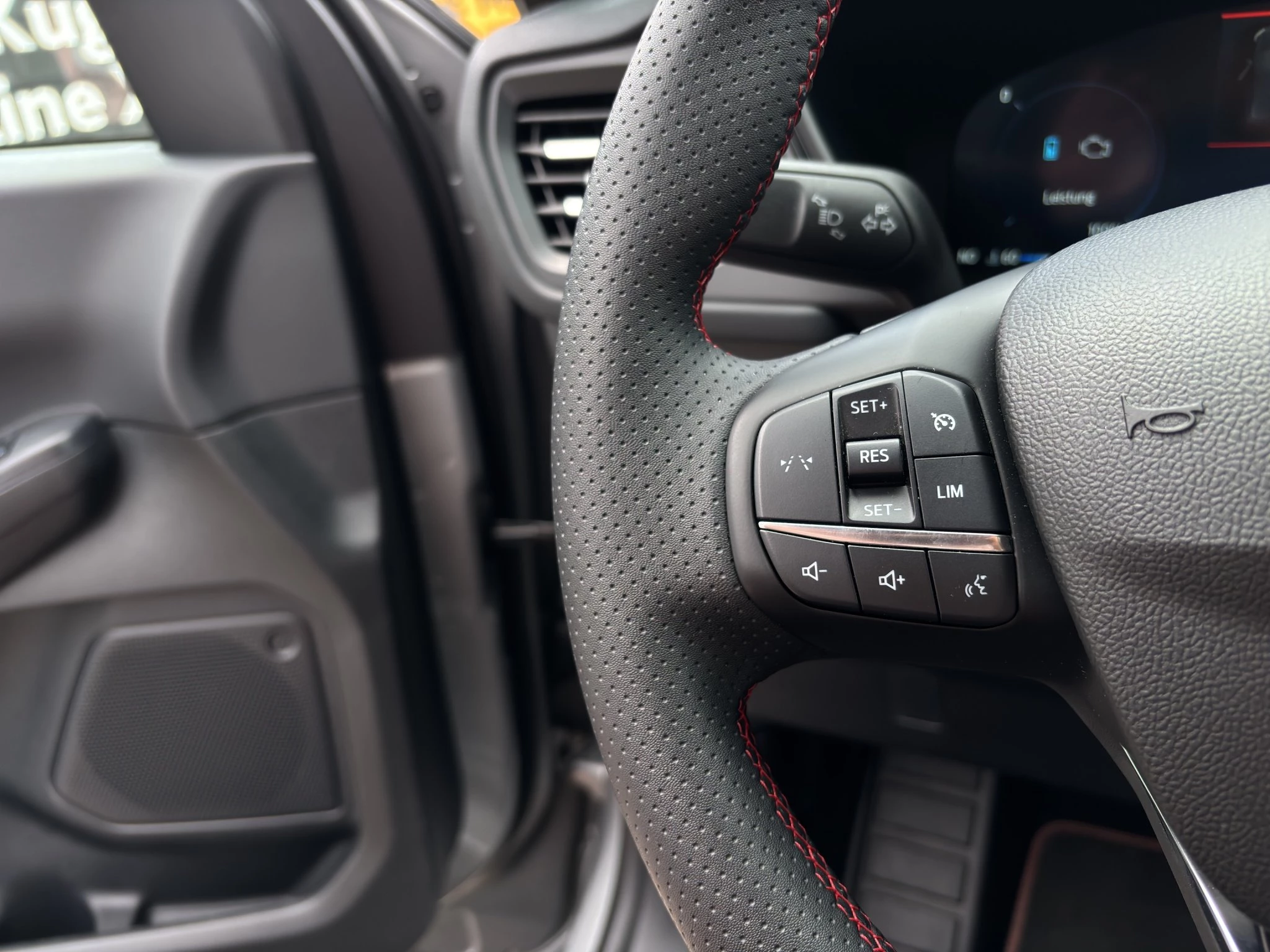 Ford Kuga ST-Line Plug-in*LED-MATRIX*KAM*NAVI*WINTER-PKT.