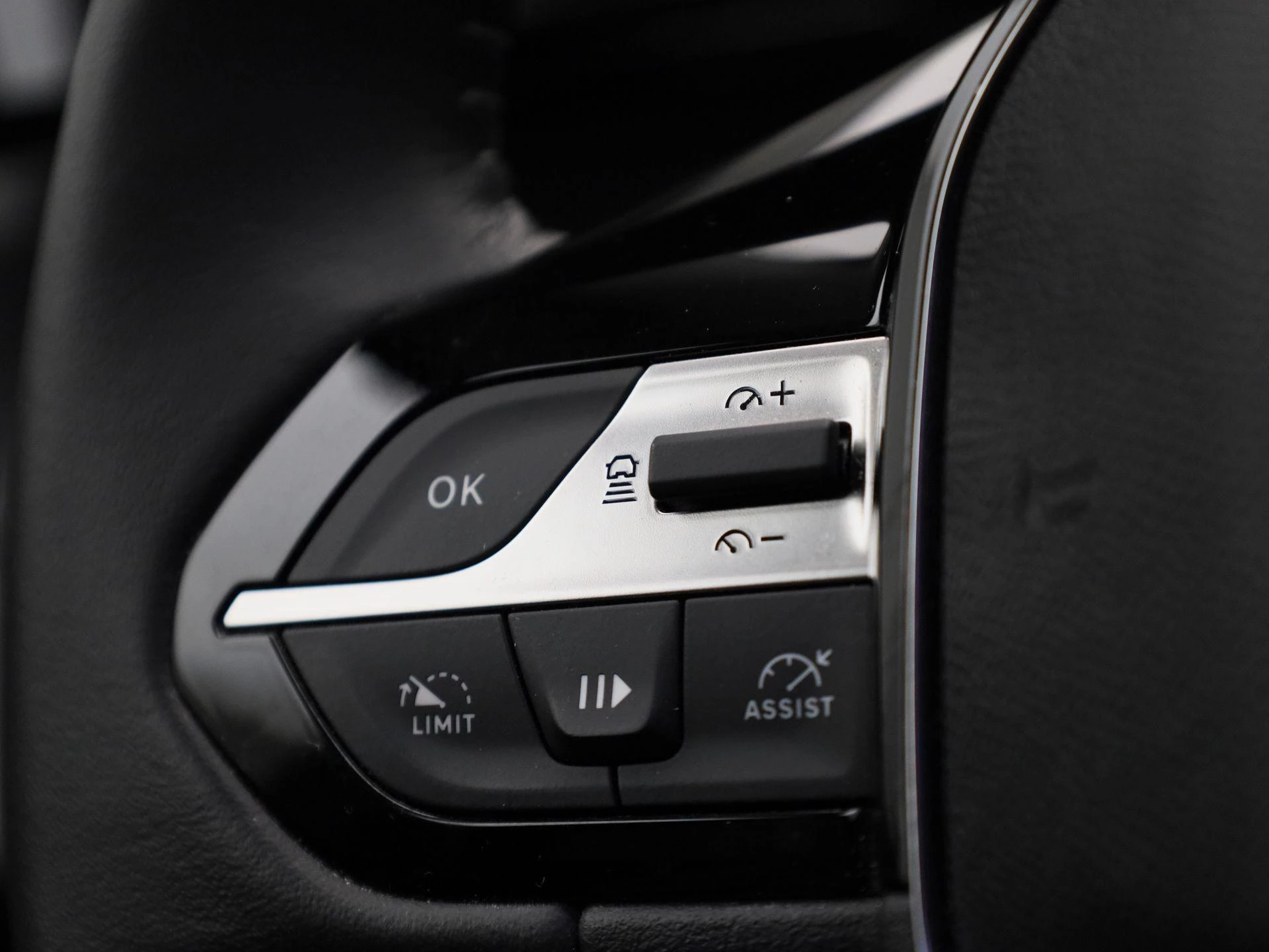 Peugeot-308-image-18