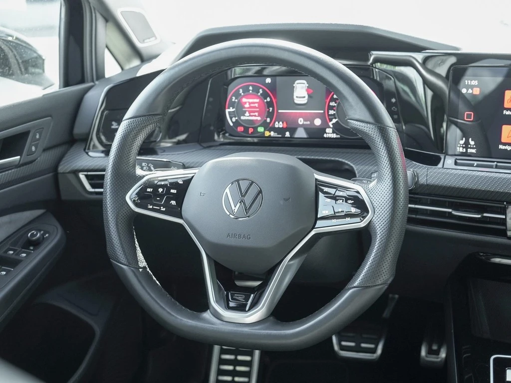 Volkswagen-Golf-image-13