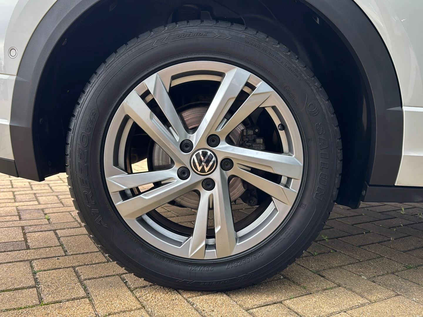 Volkswagen-T-Roc-image-7