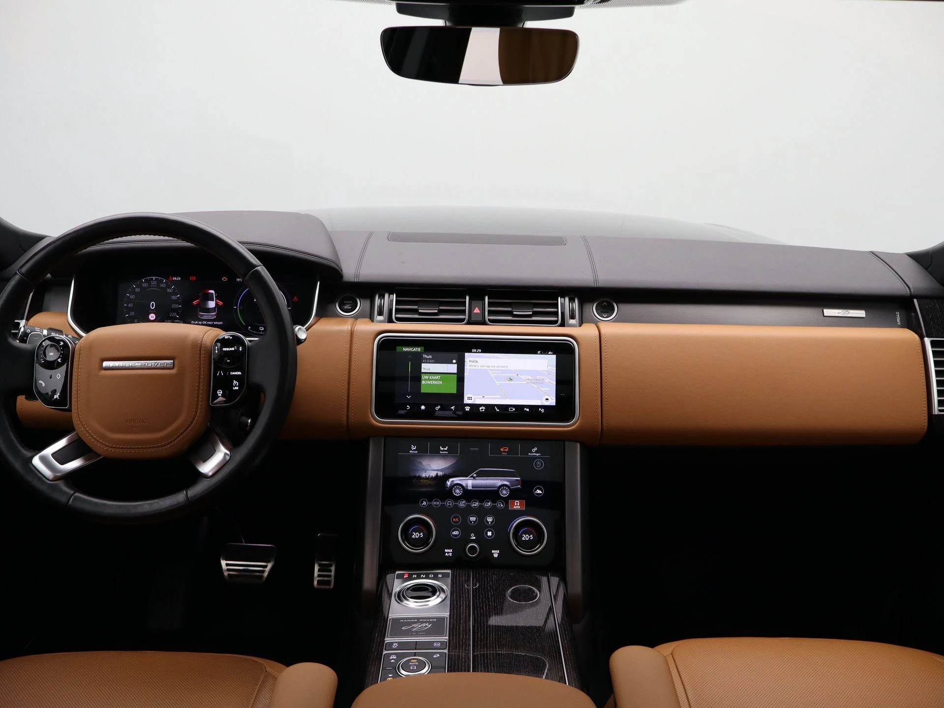Land Rover Range Rover P400e Fifty