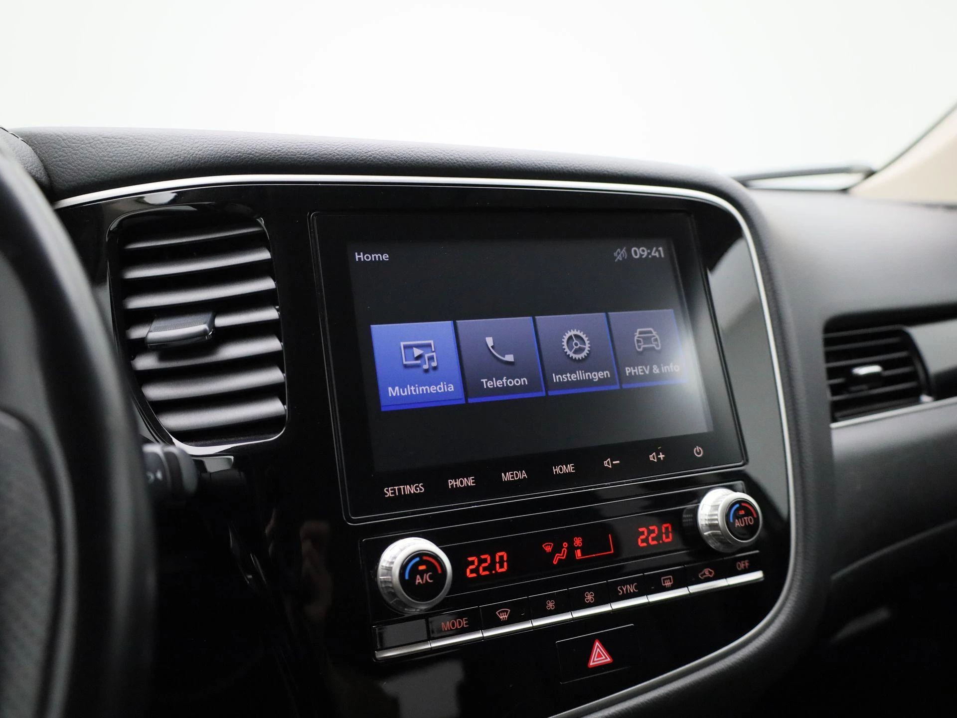 Mitsubishi-Outlander-image-14