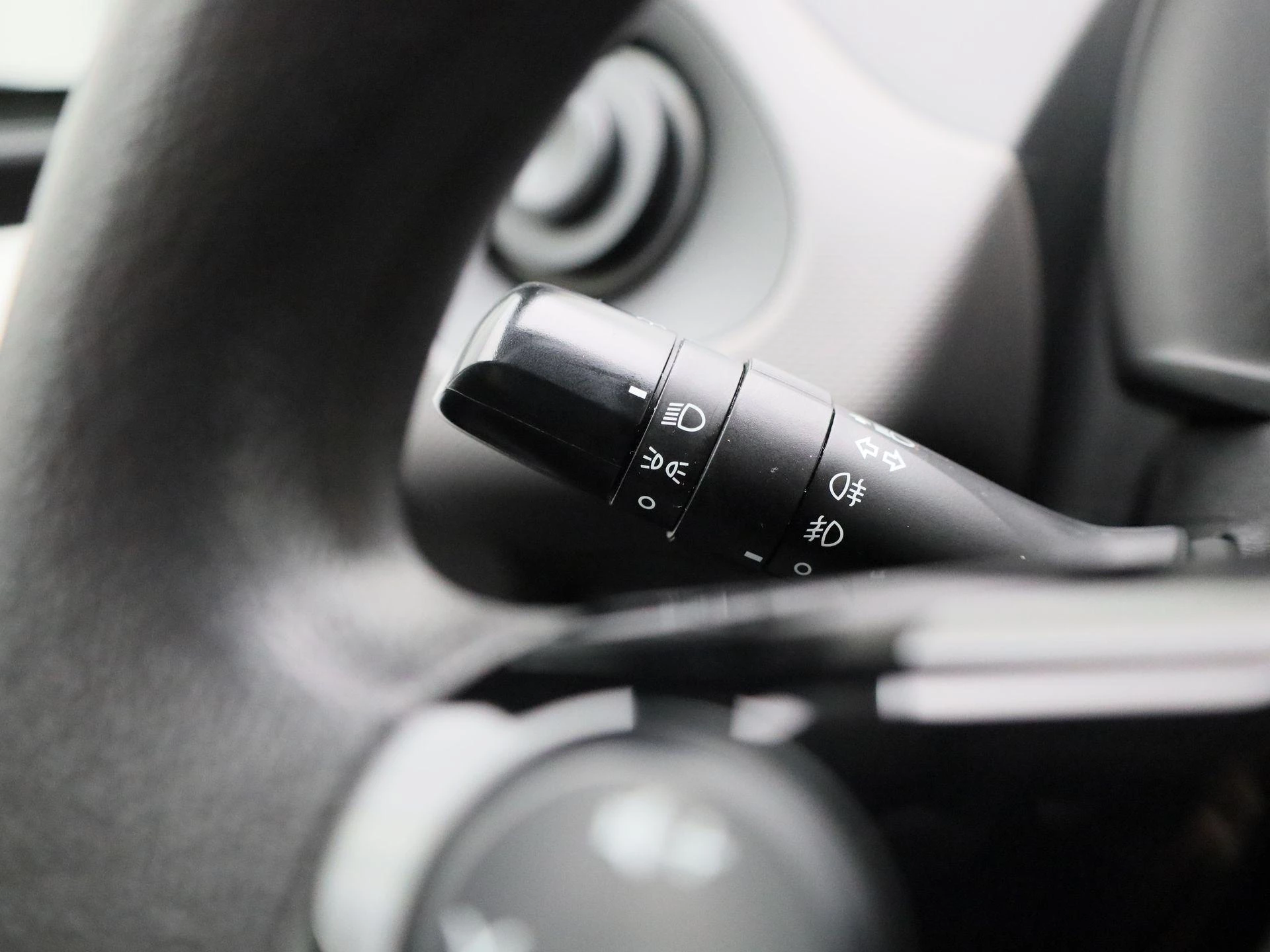 Peugeot-108-image-18