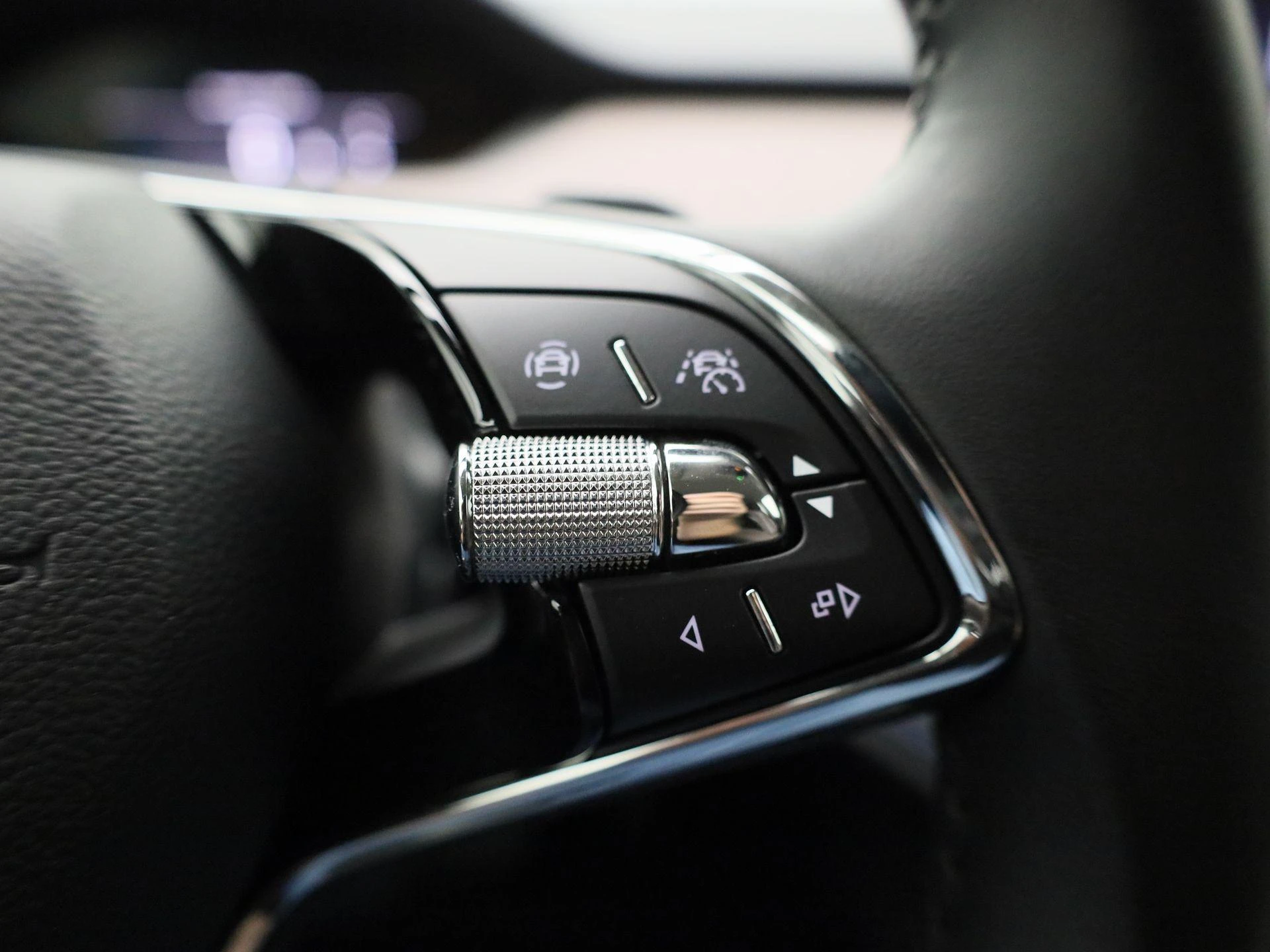 Škoda-Enyaq iV-image-16