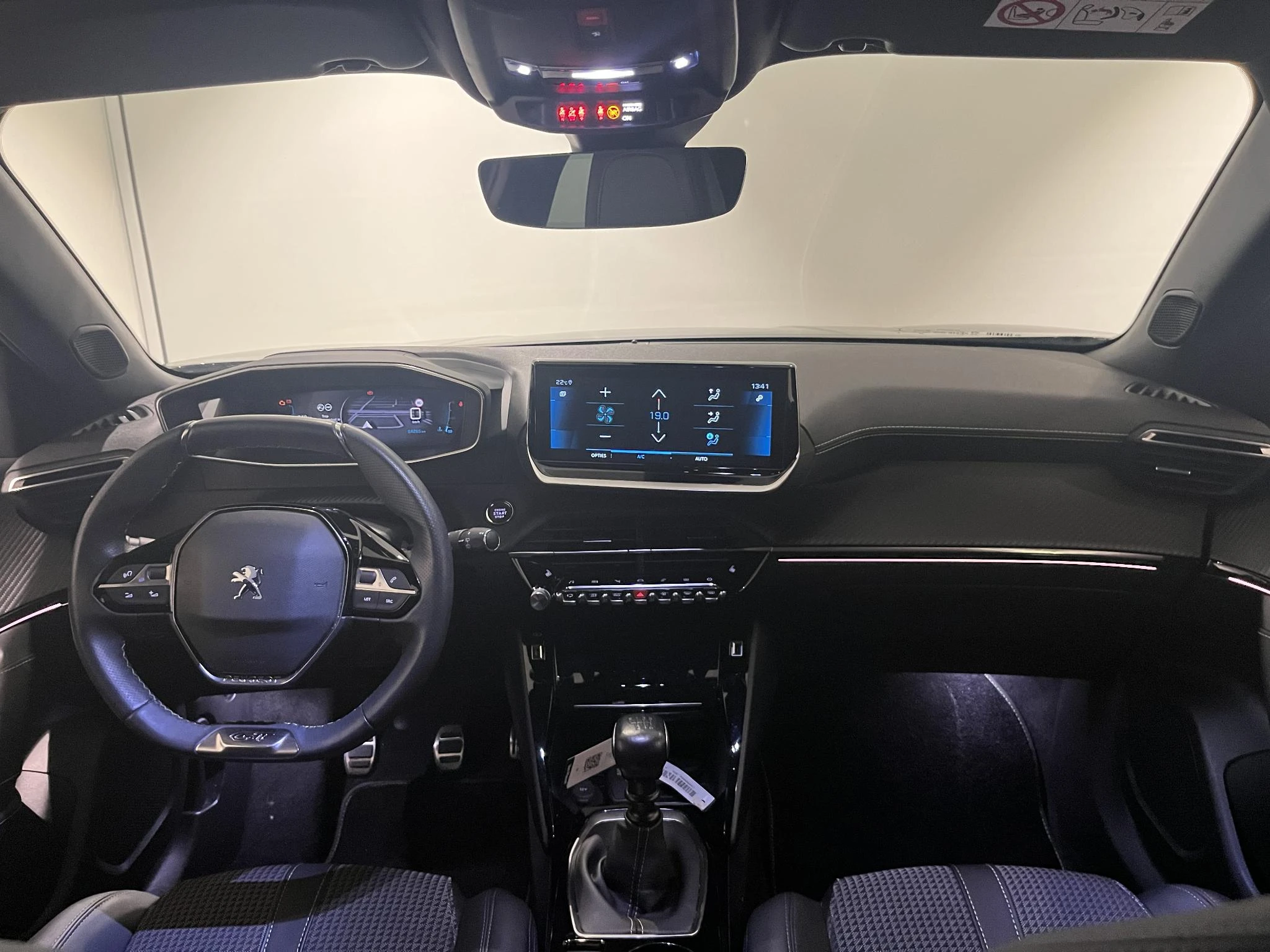 Peugeot-2008-image-15