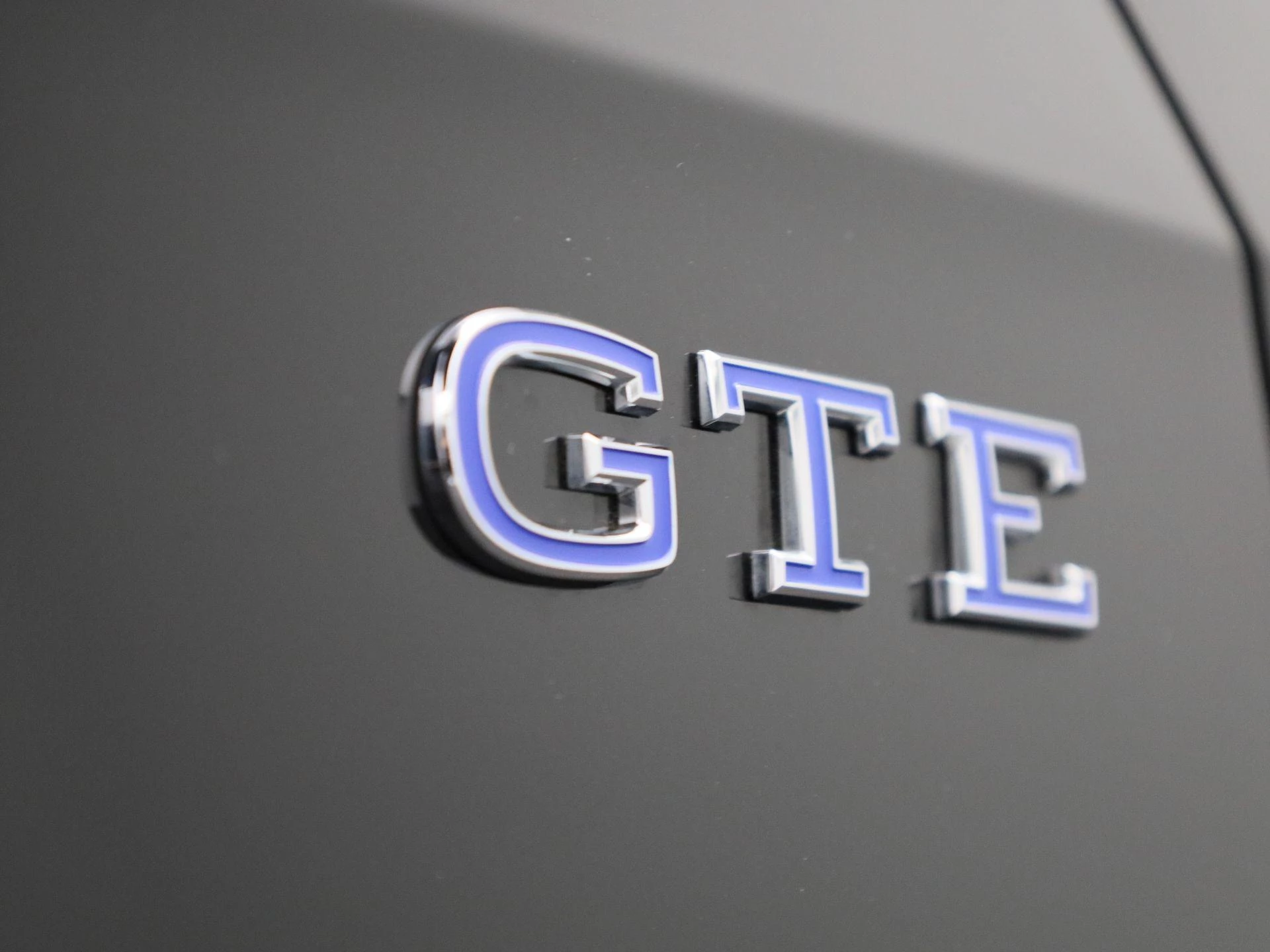 Volkswagen-Golf-image-37