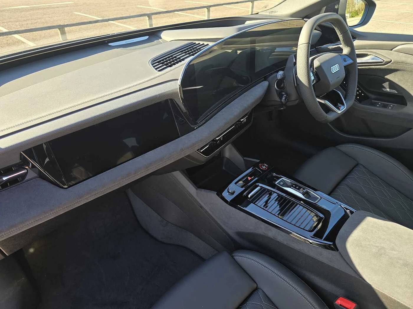 Audi-S6 Avant e-tron-image-1