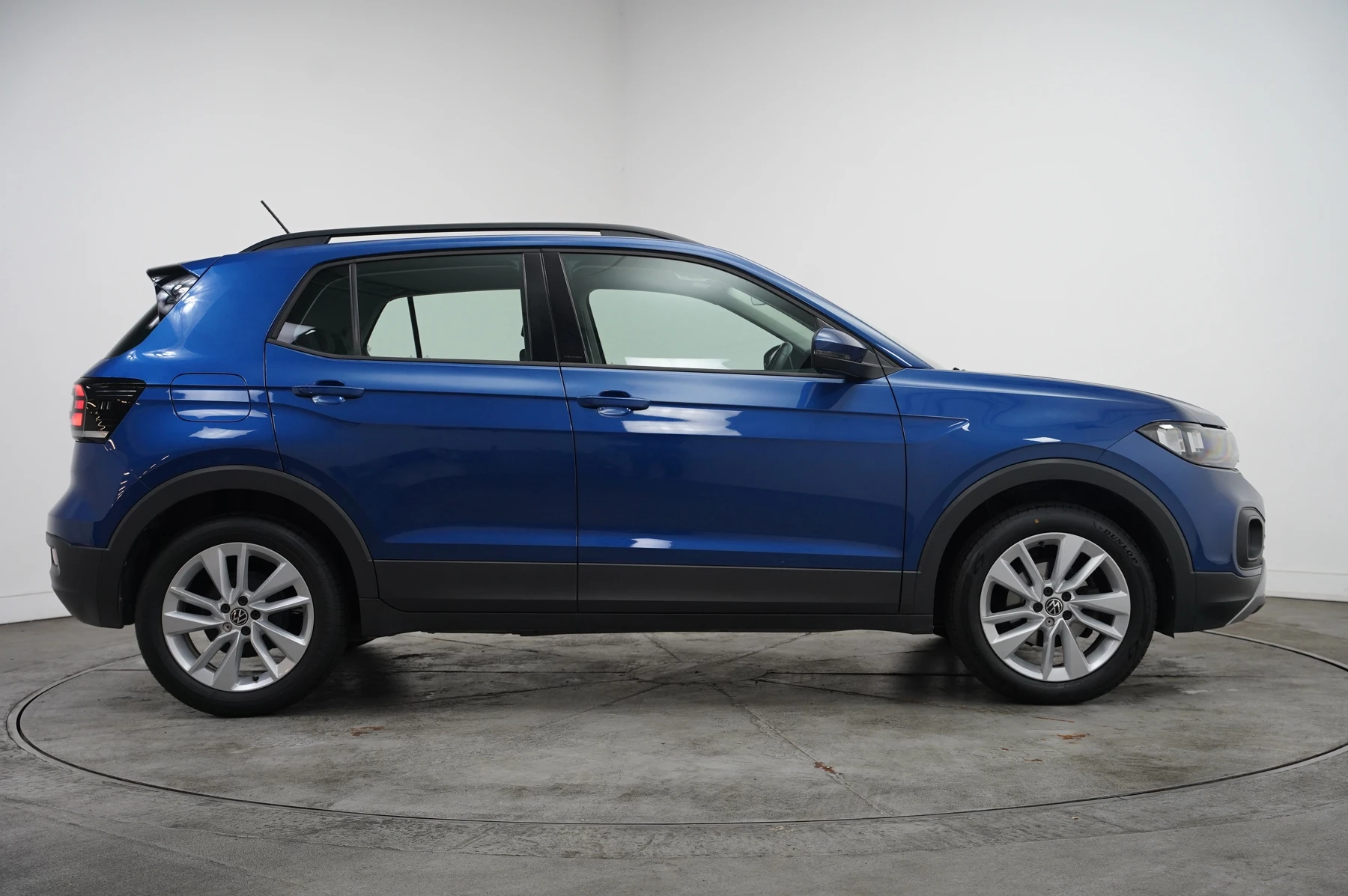 Volkswagen-T-Cross-image-3