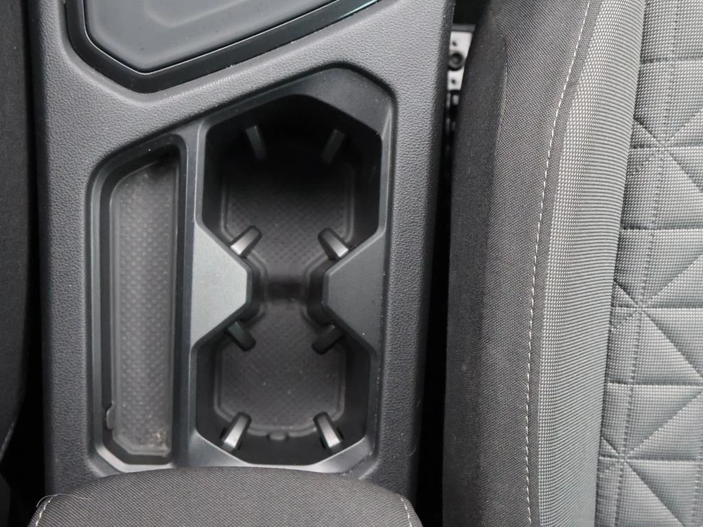 Volkswagen-Tiguan-image-26