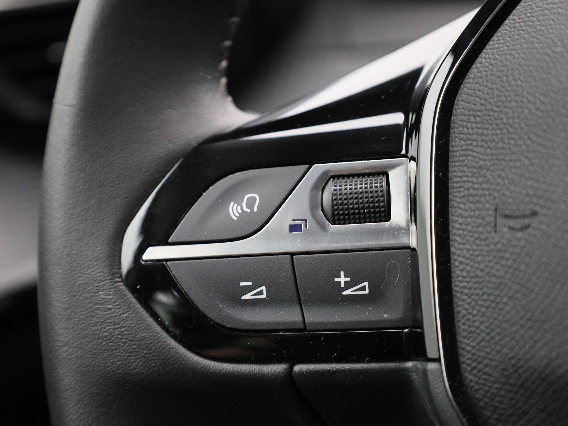 Peugeot e-208 EV Active Pack 50 kWh