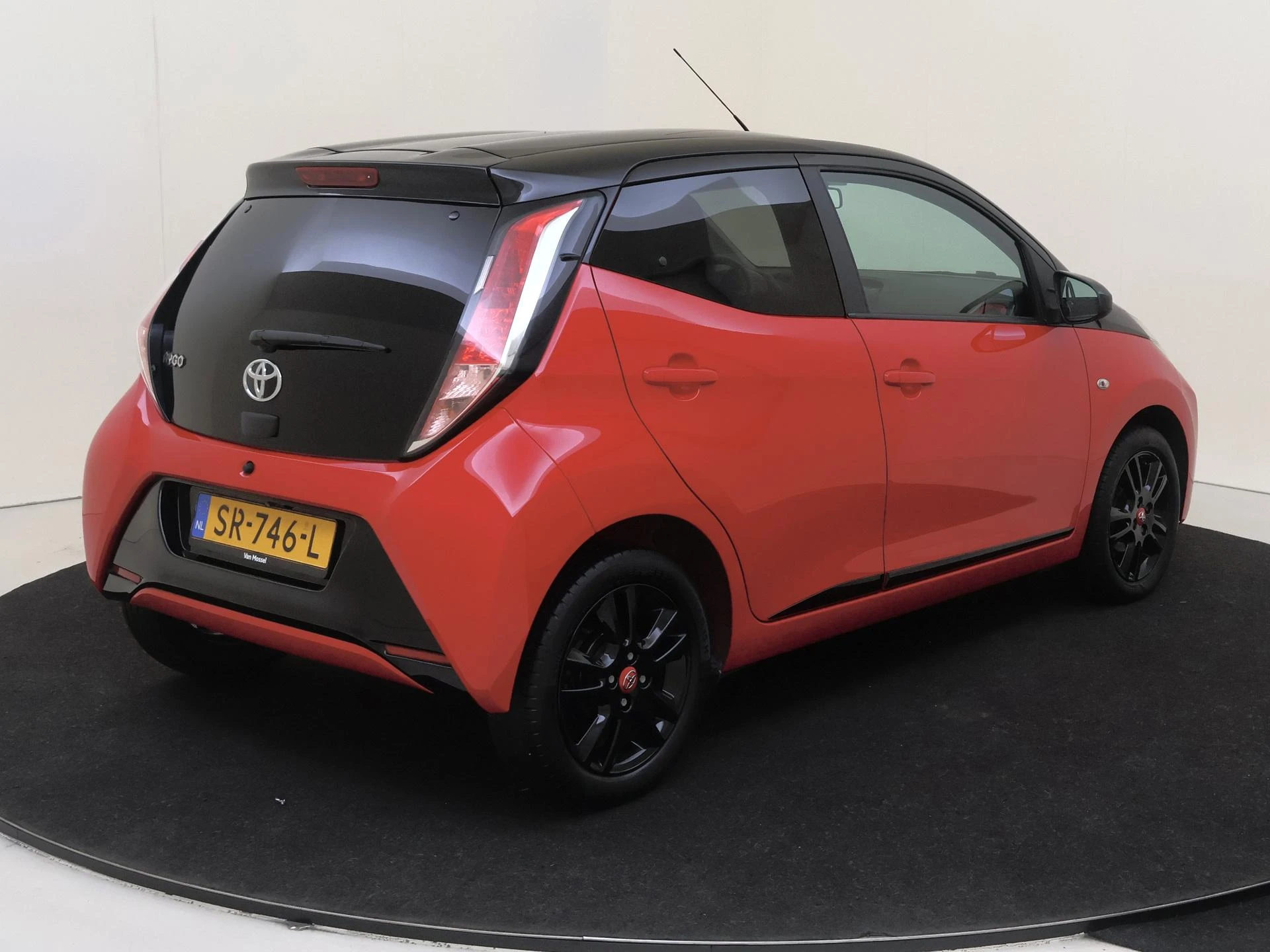 Toyota-Aygo-image-3