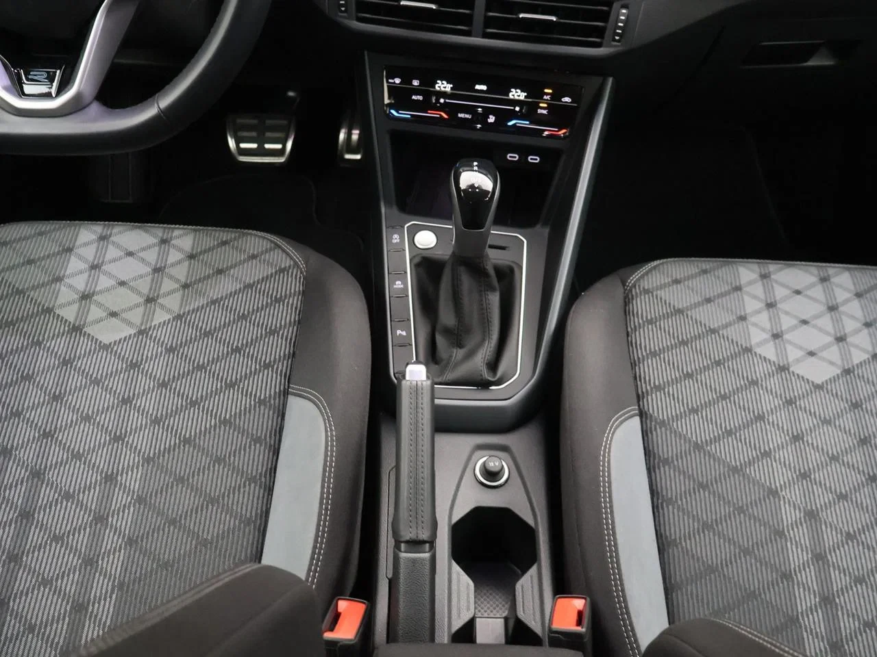 Volkswagen-Taigo-image-16