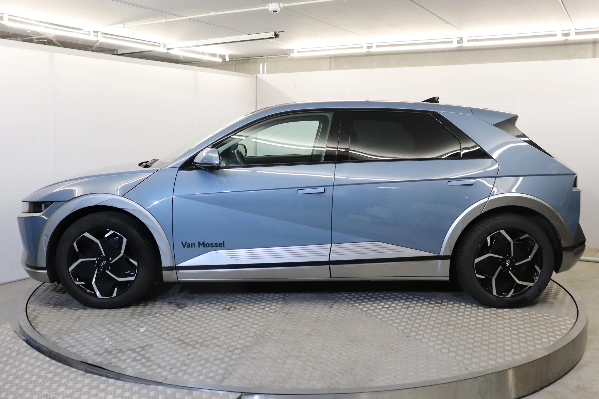 Hyundai-IONIQ-image-2