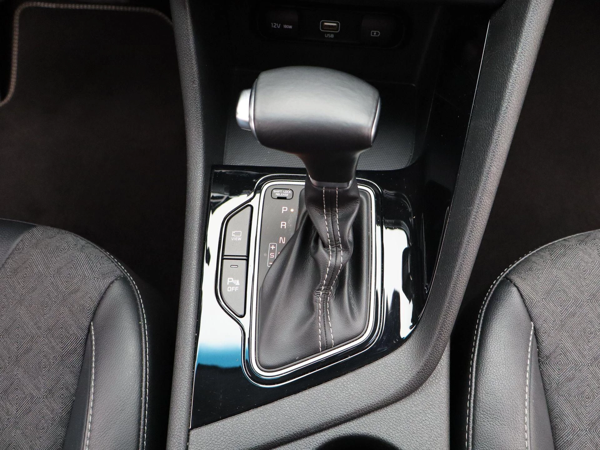 Kia-Niro-image-19