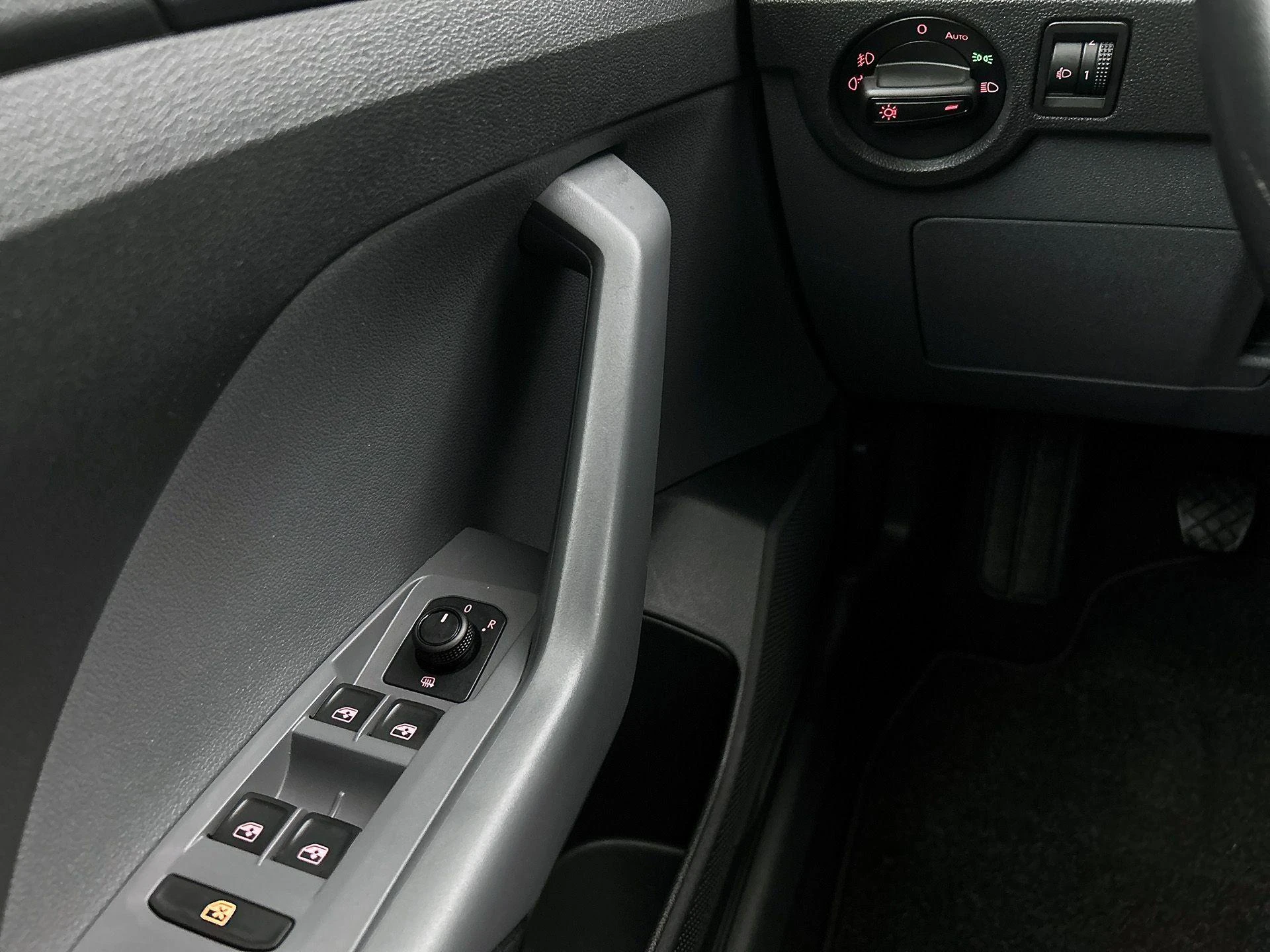 Volkswagen-T-Cross-image-29