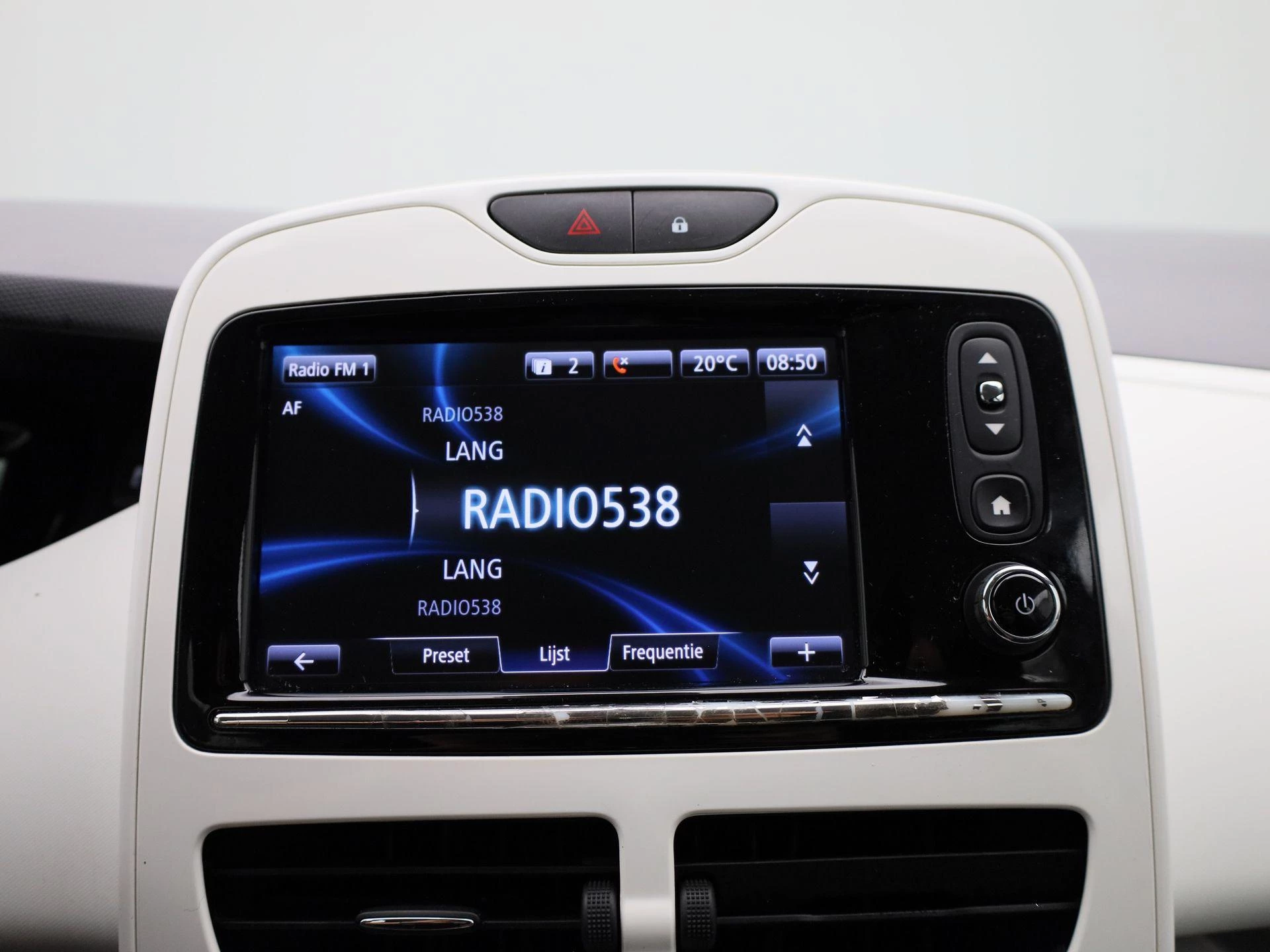 Renault-ZOE-image-19