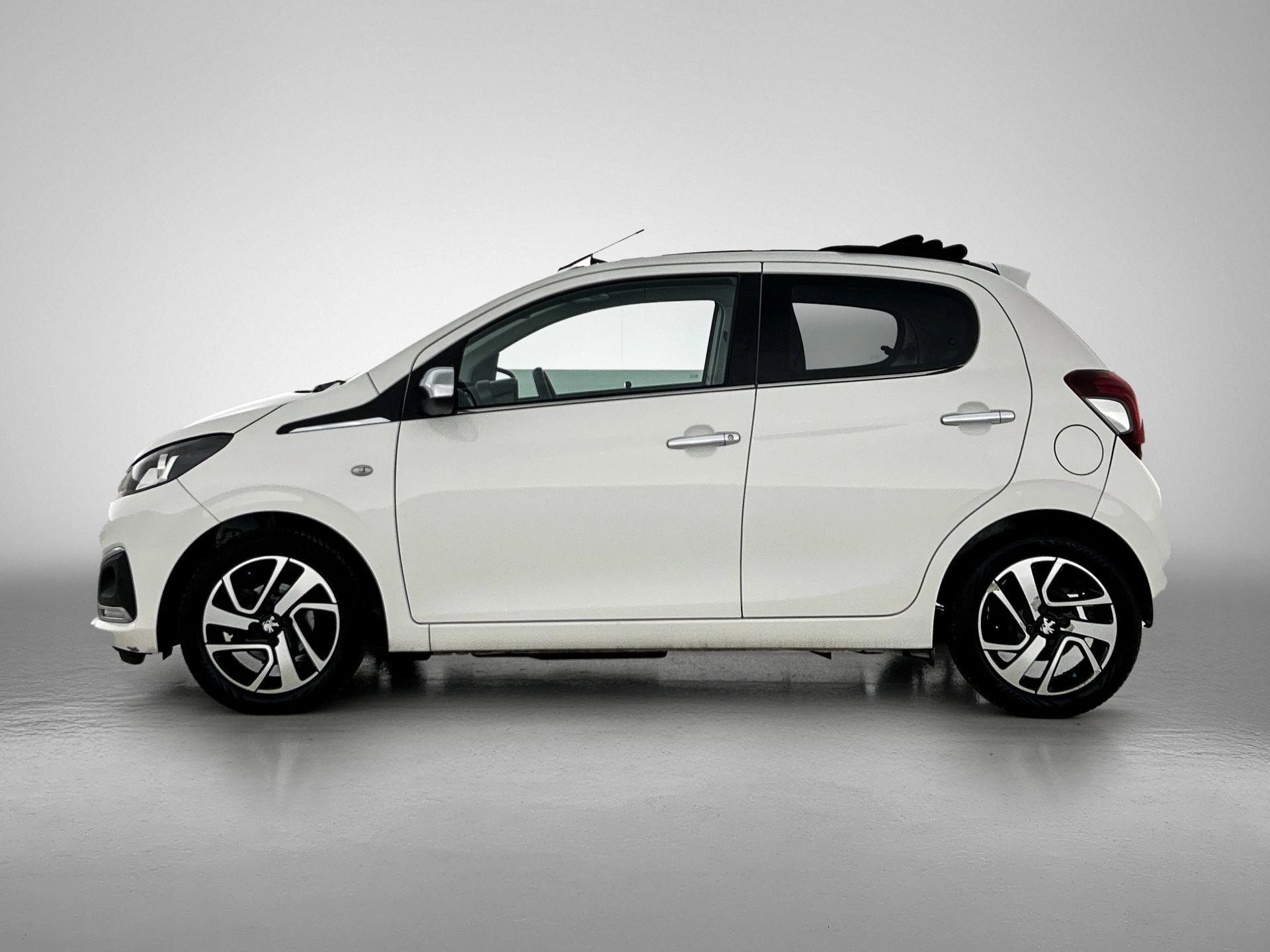 Peugeot-108-image-1