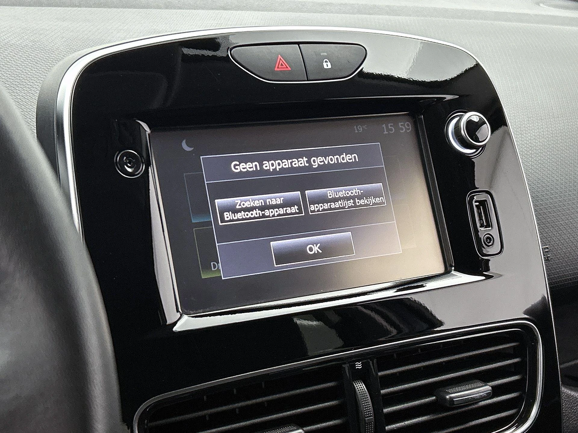 Renault-Clio-image-8