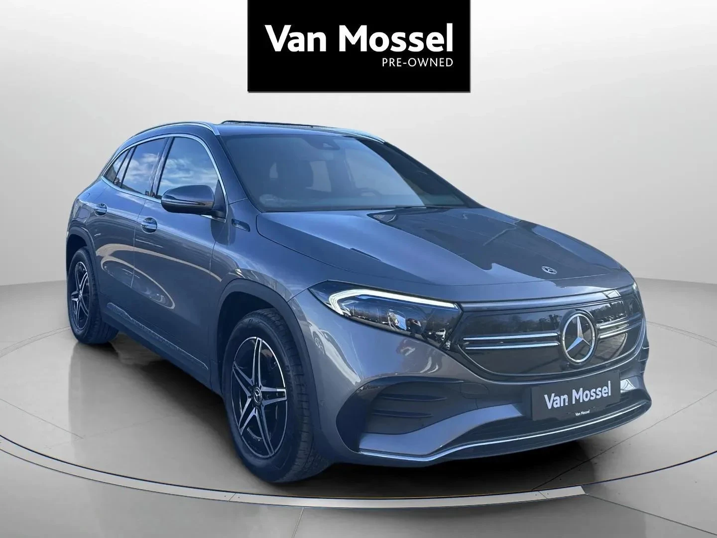 Mercedes-Benz-EQA-image-3