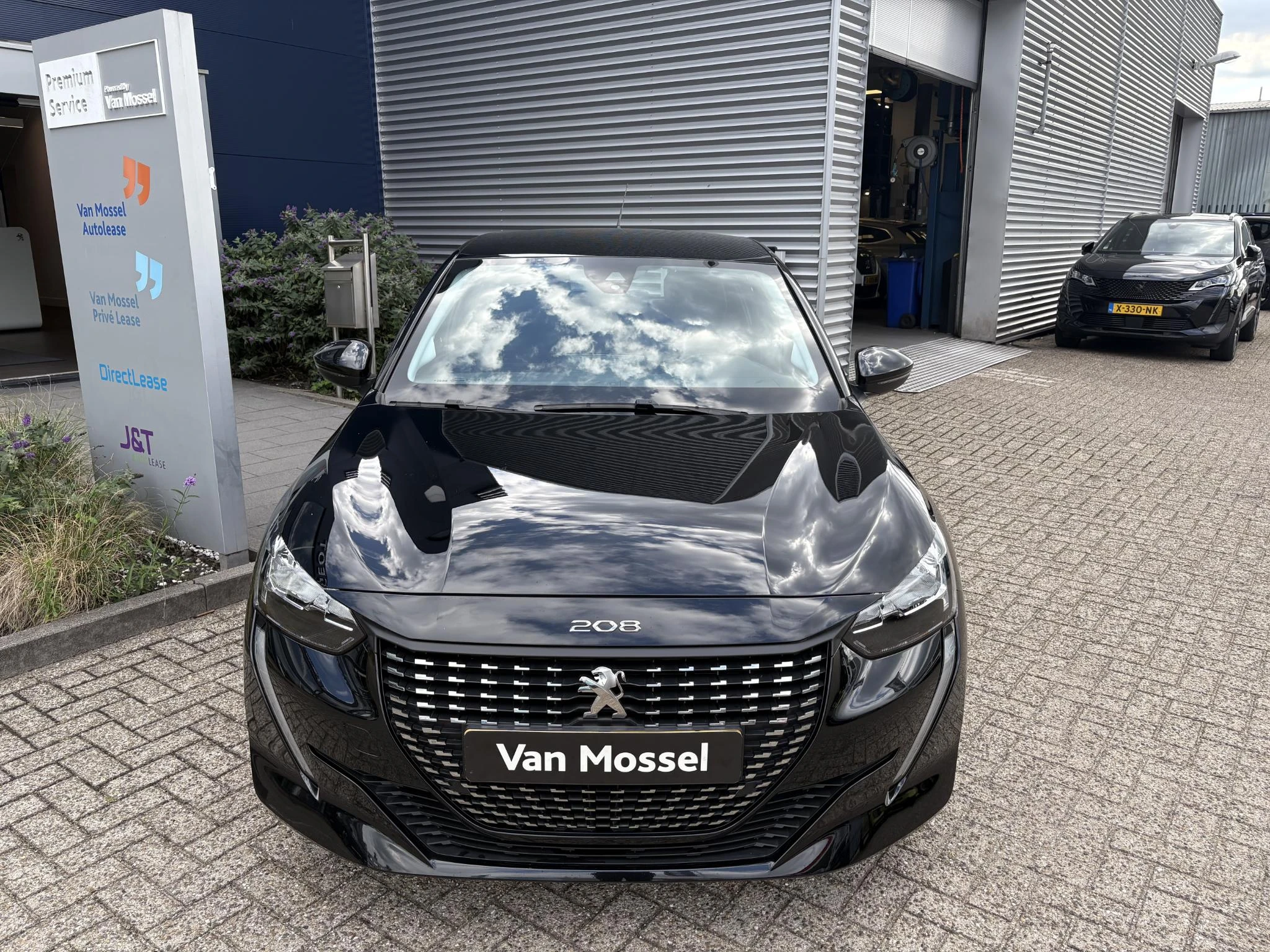 Peugeot-208-image-4