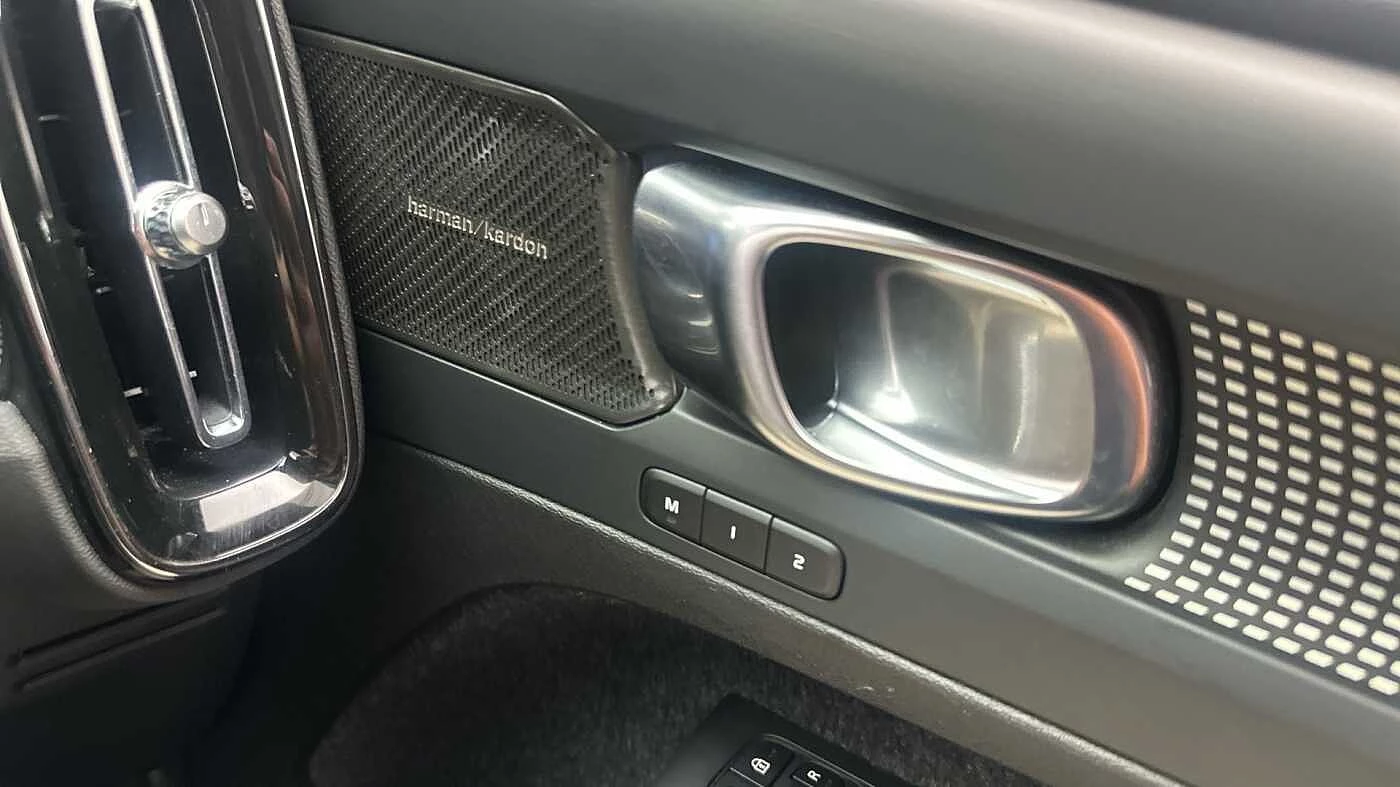 Volvo-XC40-image-30