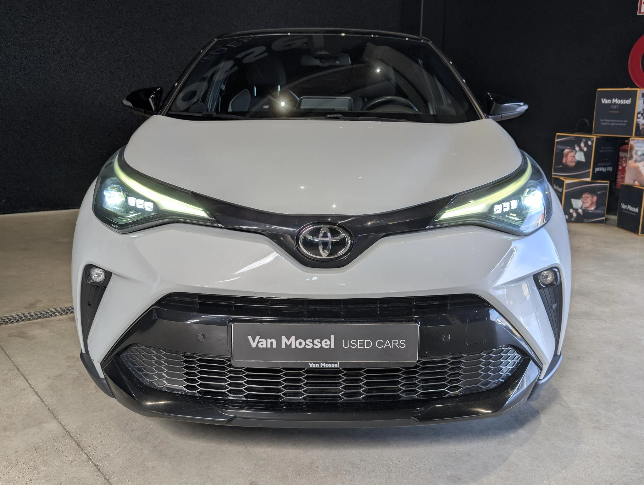 Toyota-C-HR-image-2