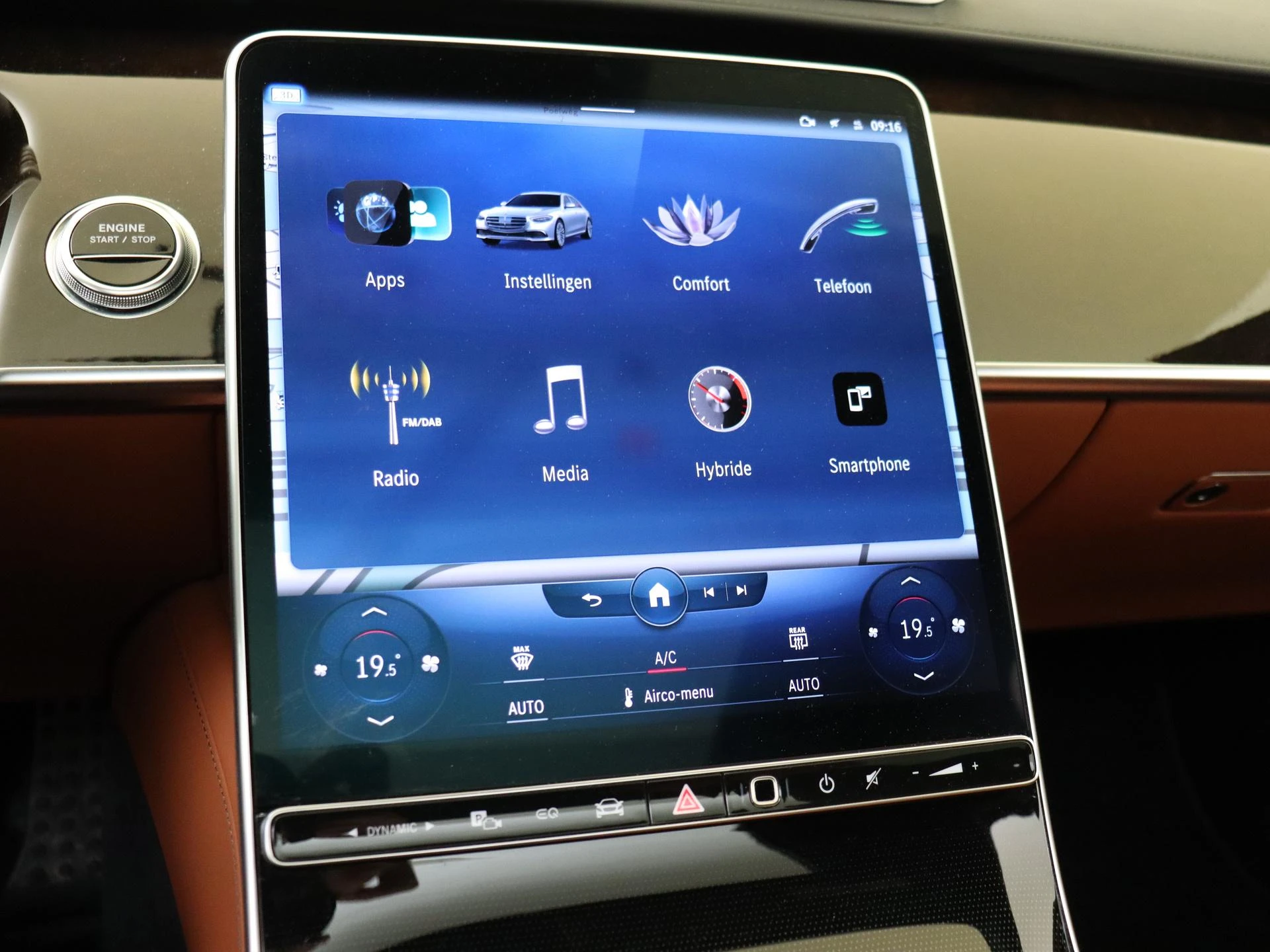 Mercedes-Benz-S-Klasse-image-16