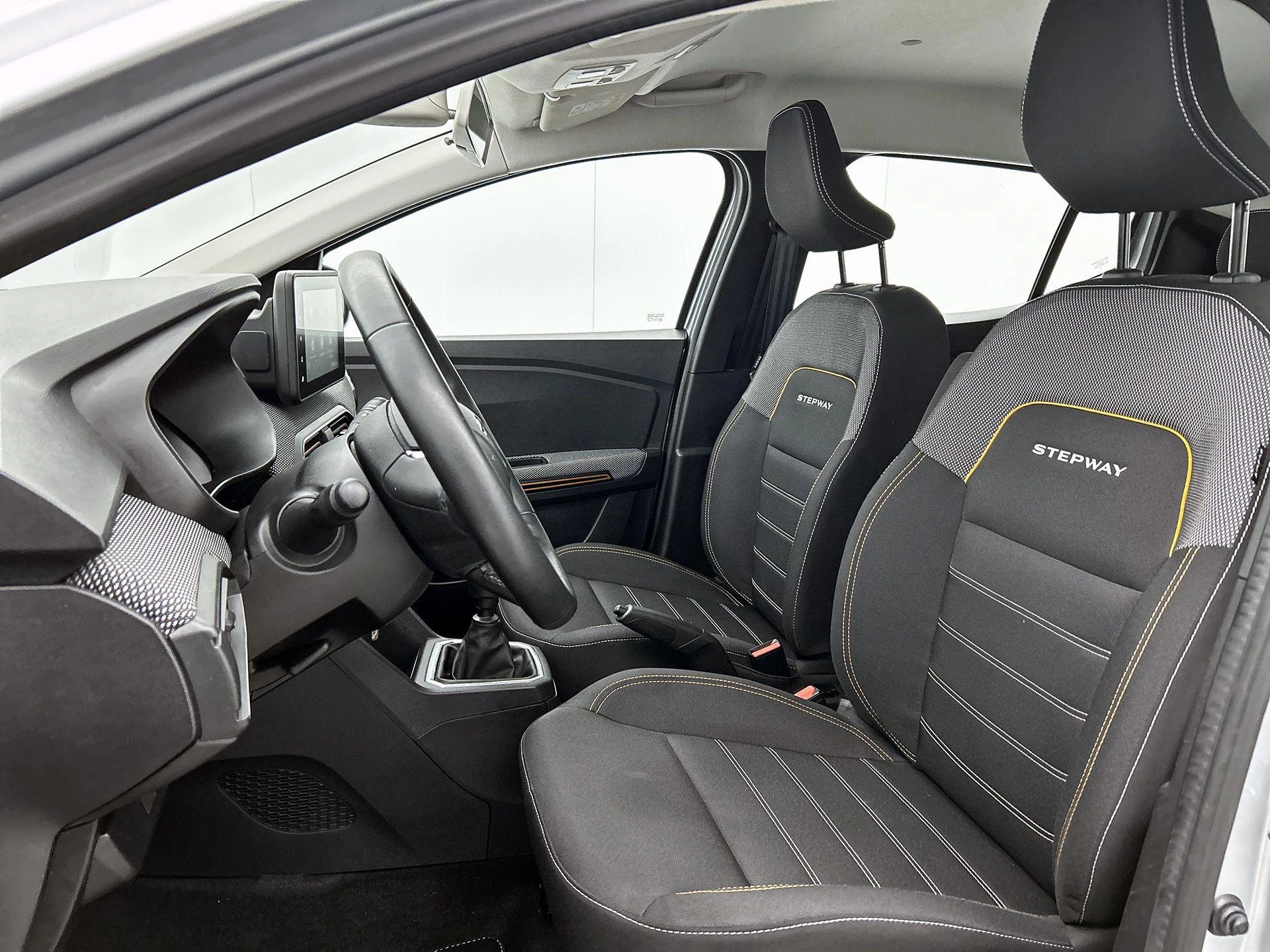 Dacia-Sandero Stepway-image-29