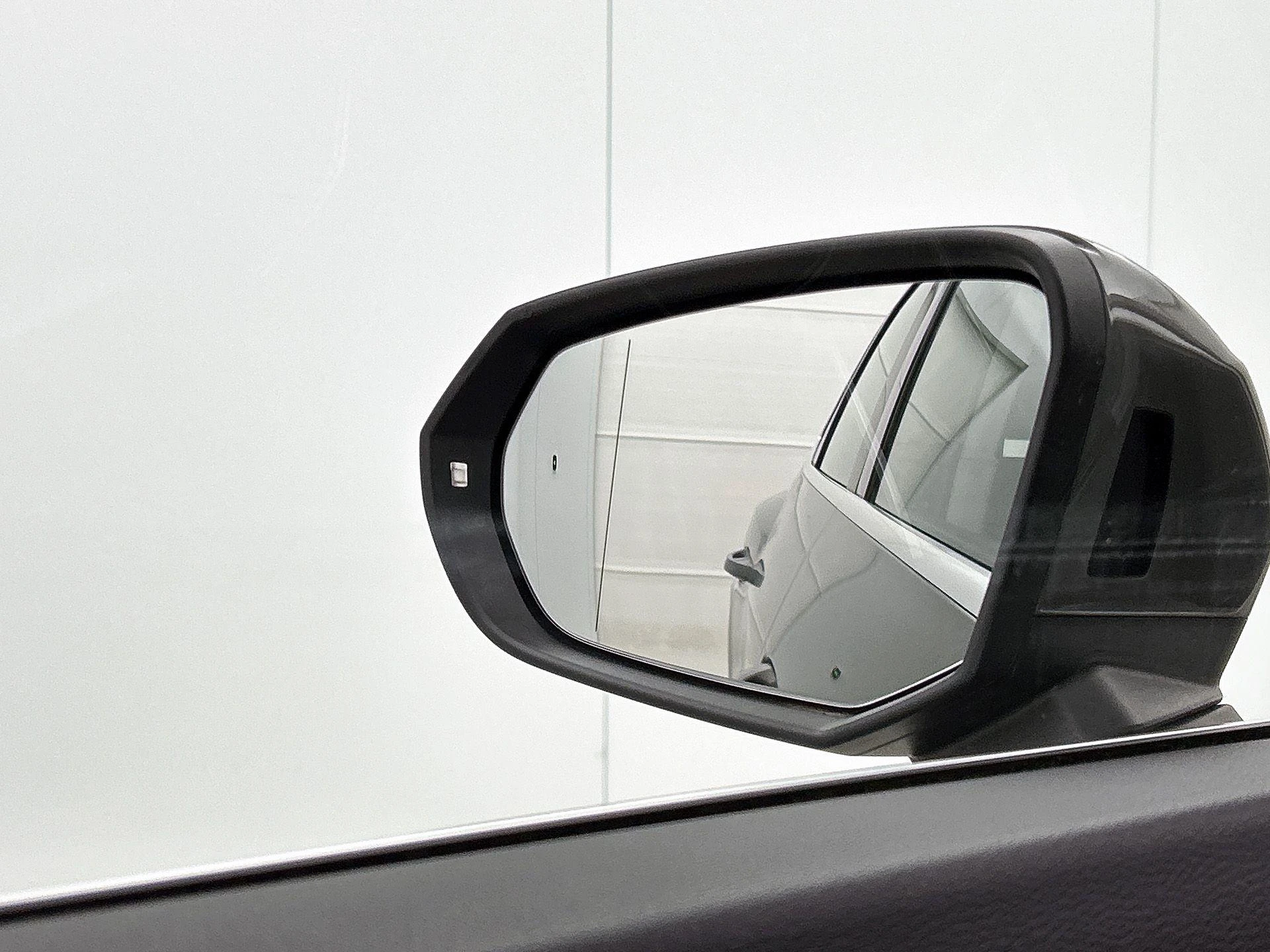 Audi-Q3-image-19