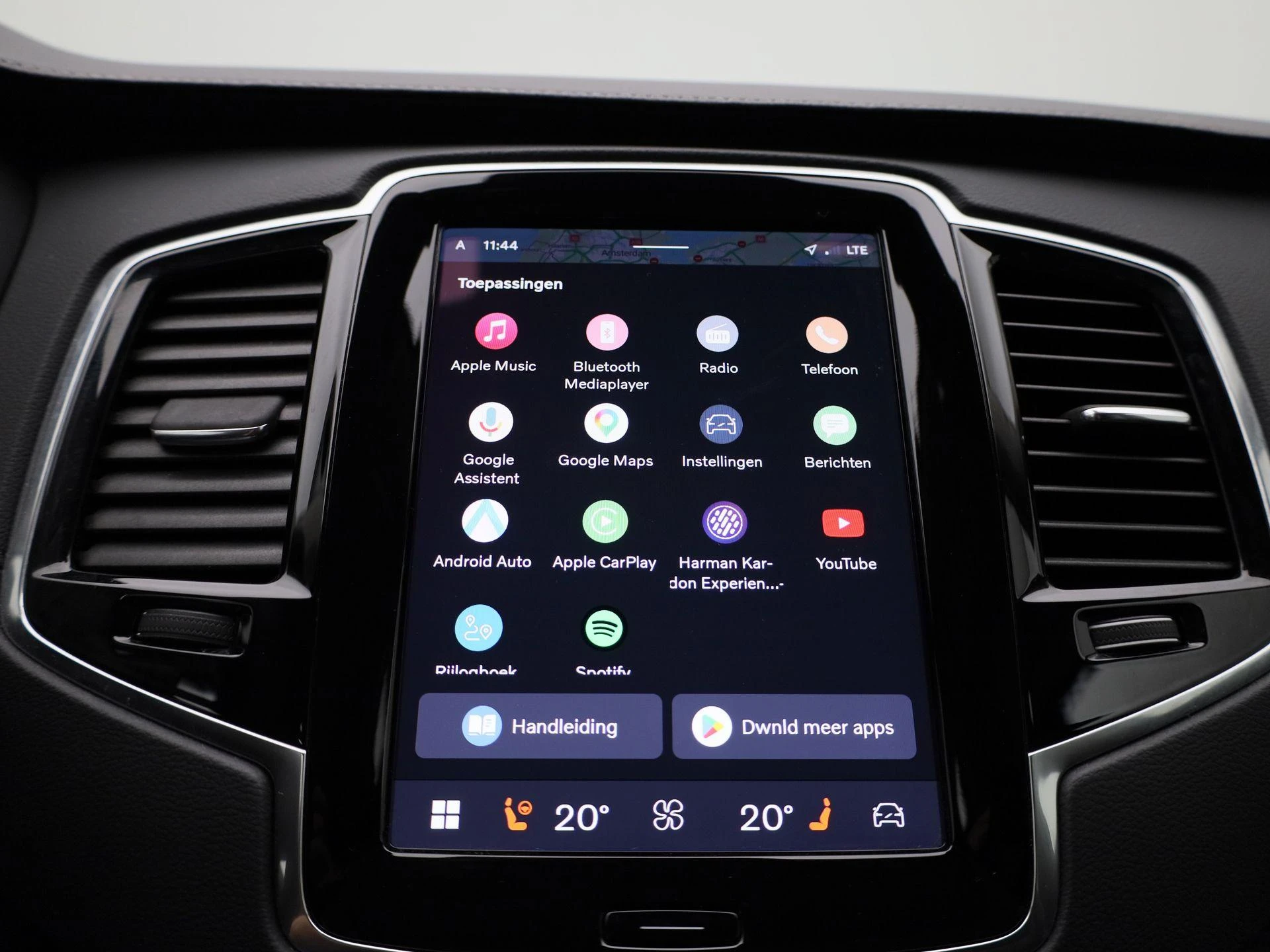 Volvo-XC90-image-20
