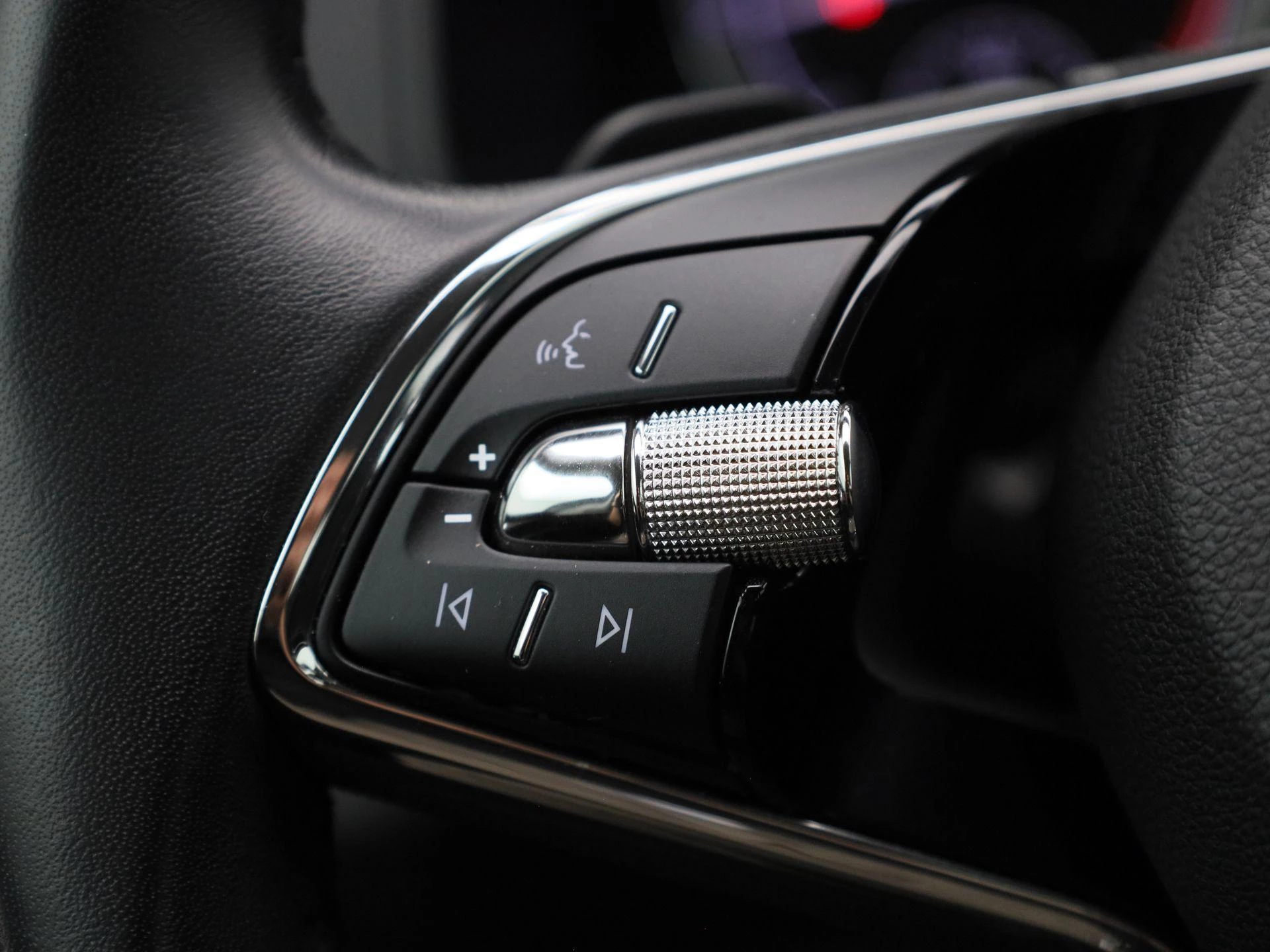 Škoda Karoq 1.5 TSI ACT Business Edition