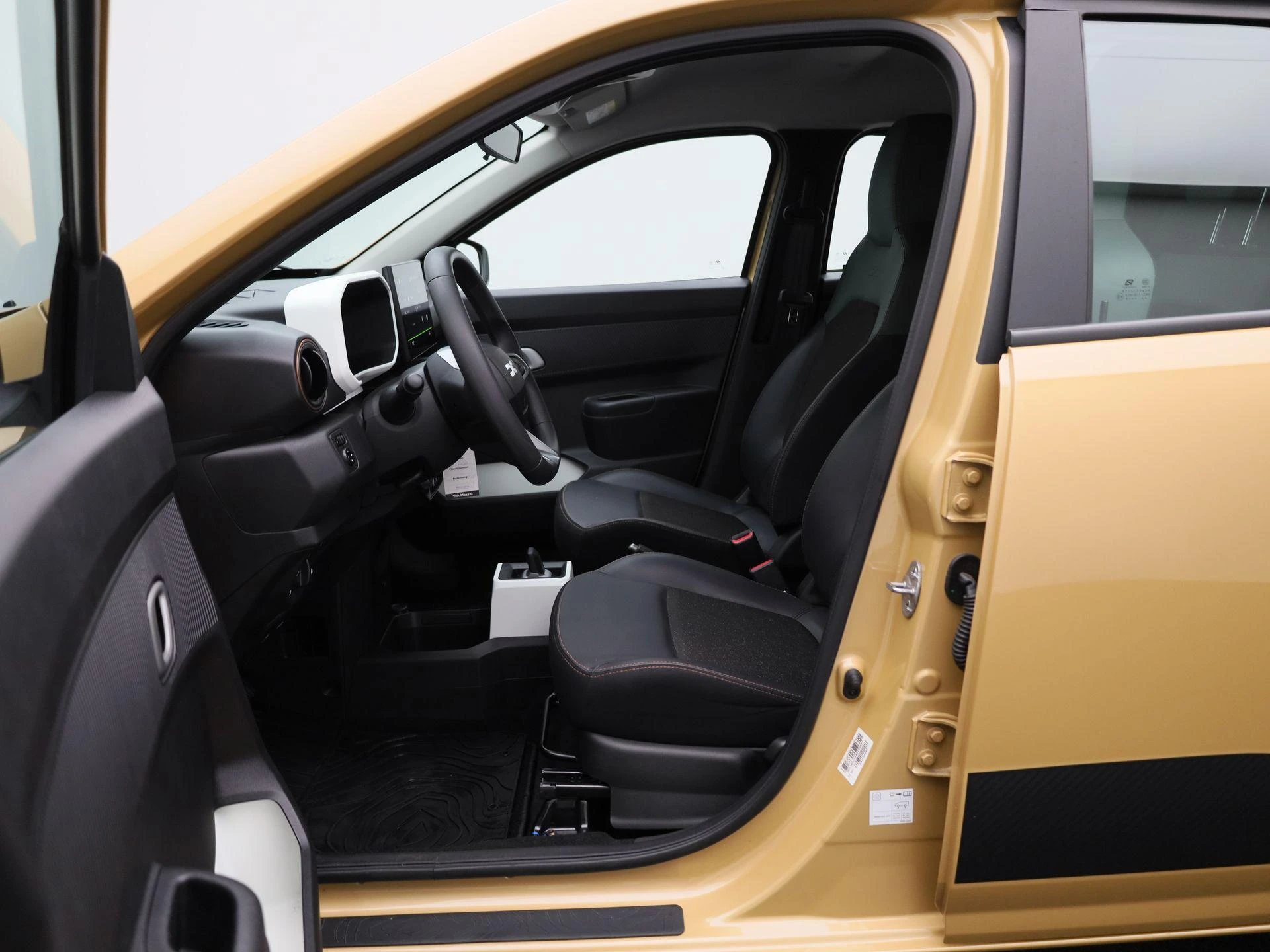 Dacia Spring - 9