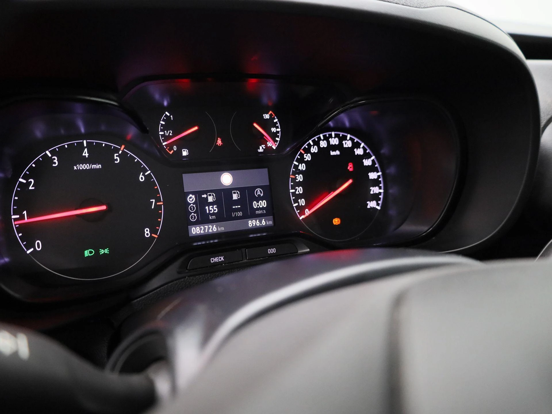 Opel-Combo Life-image-9