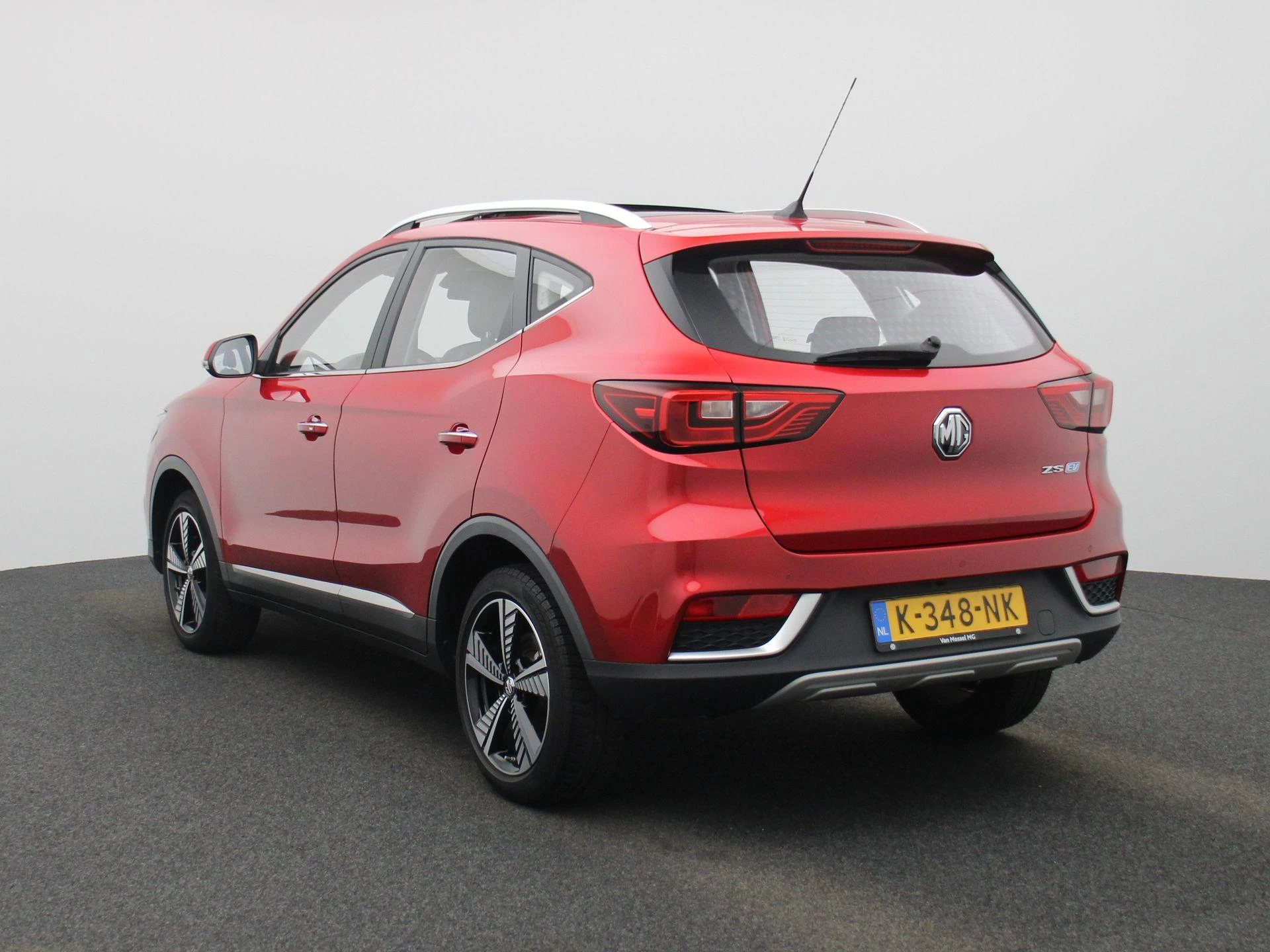 MG ZS EV Luxury 45 kWh