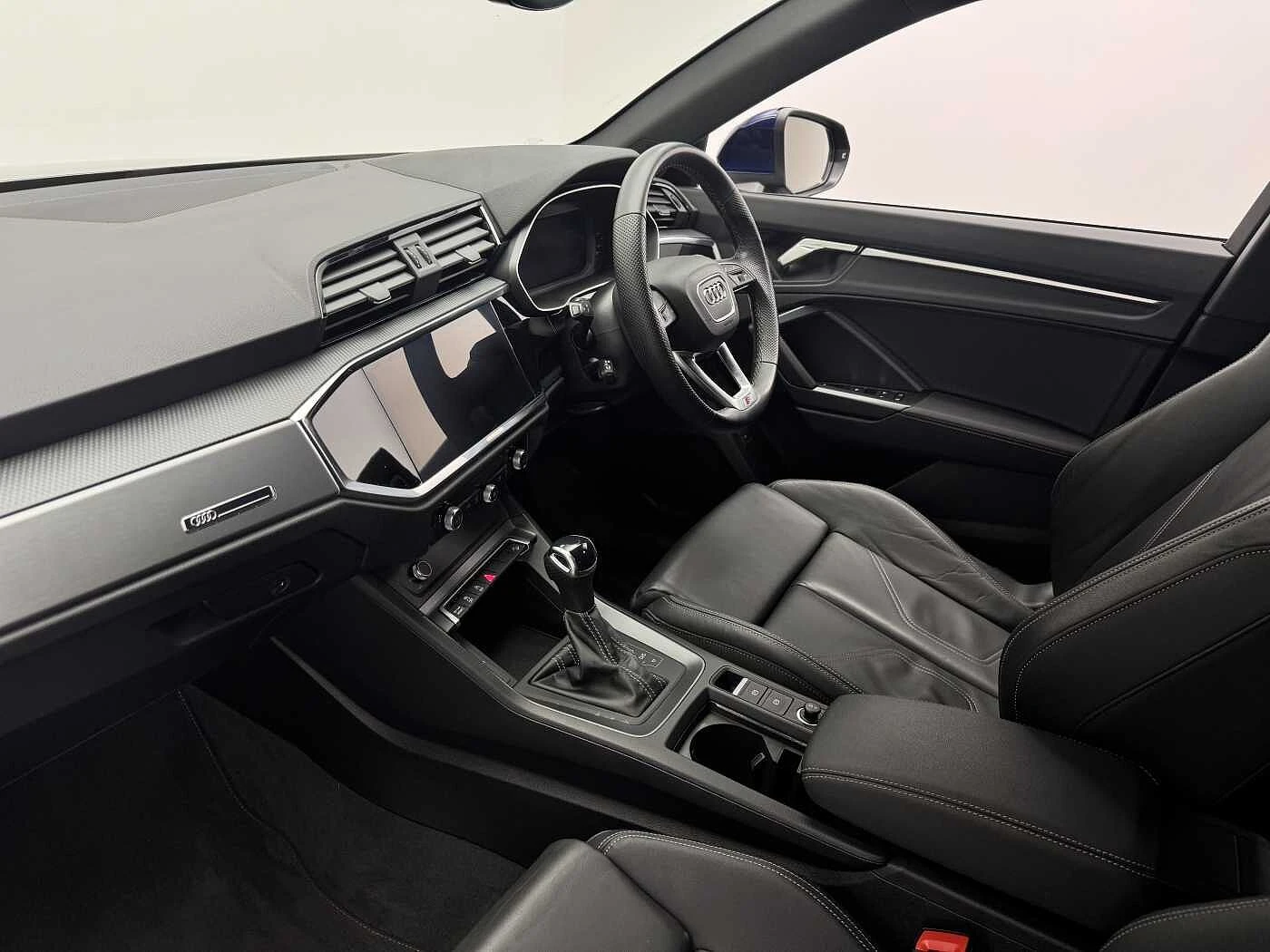 Audi-Q3-image-1