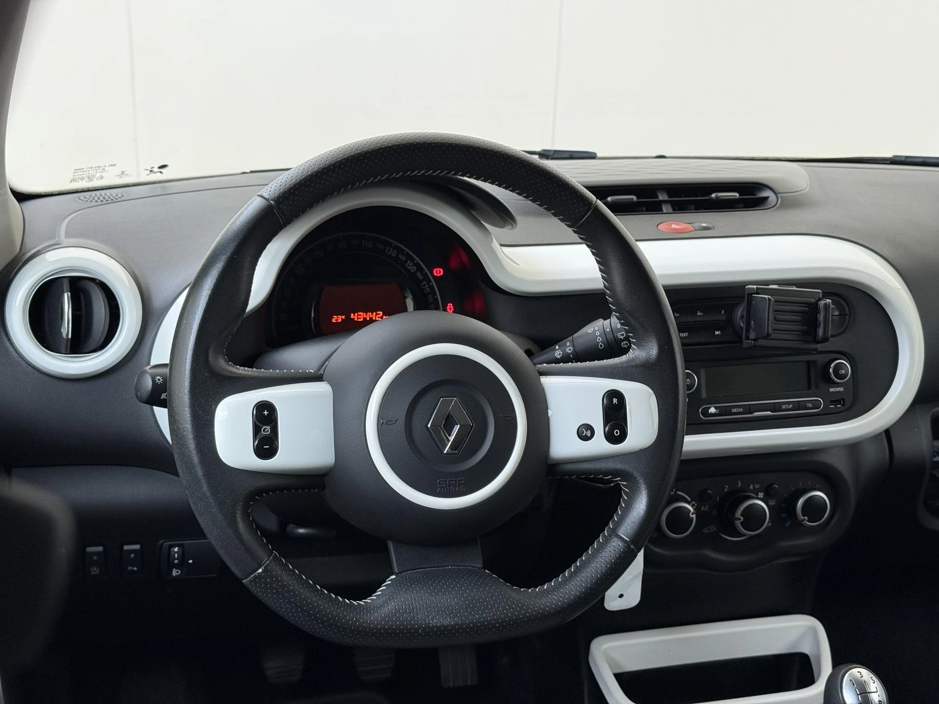 Renault-Twingo-image-9