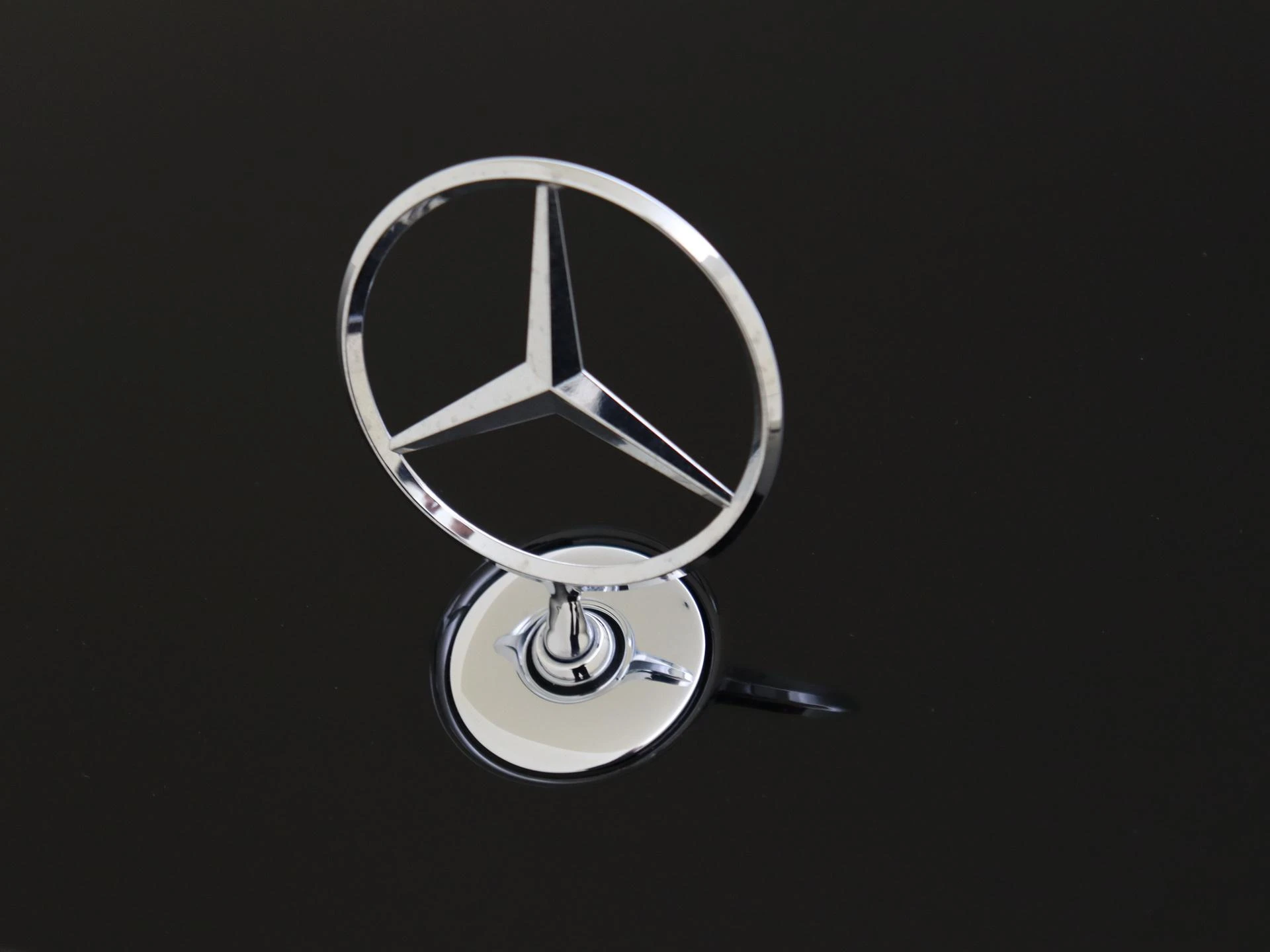 Mercedes-Benz-S-Klasse-image-28