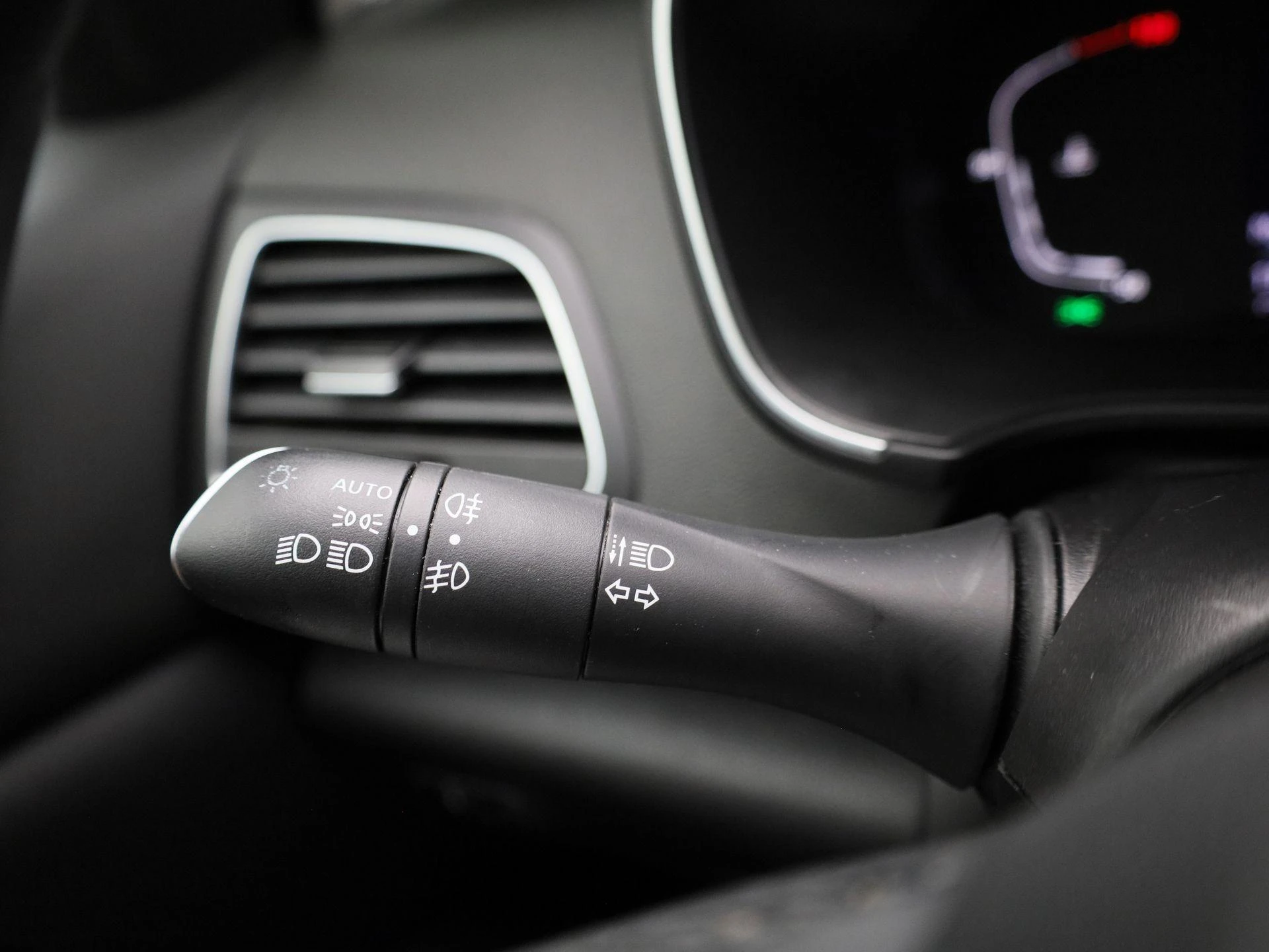 Renault-Mégane Grand Tour-image-21