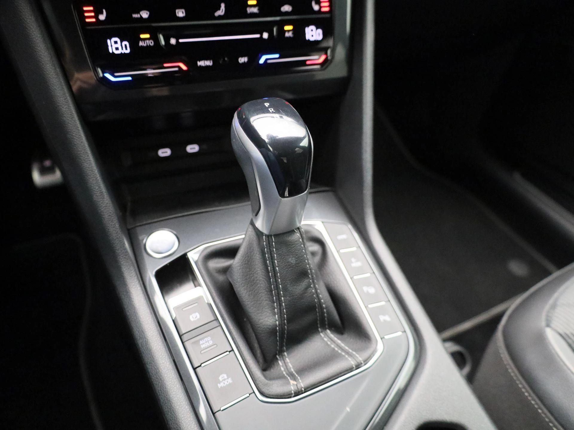 Volkswagen-Tiguan-image-31