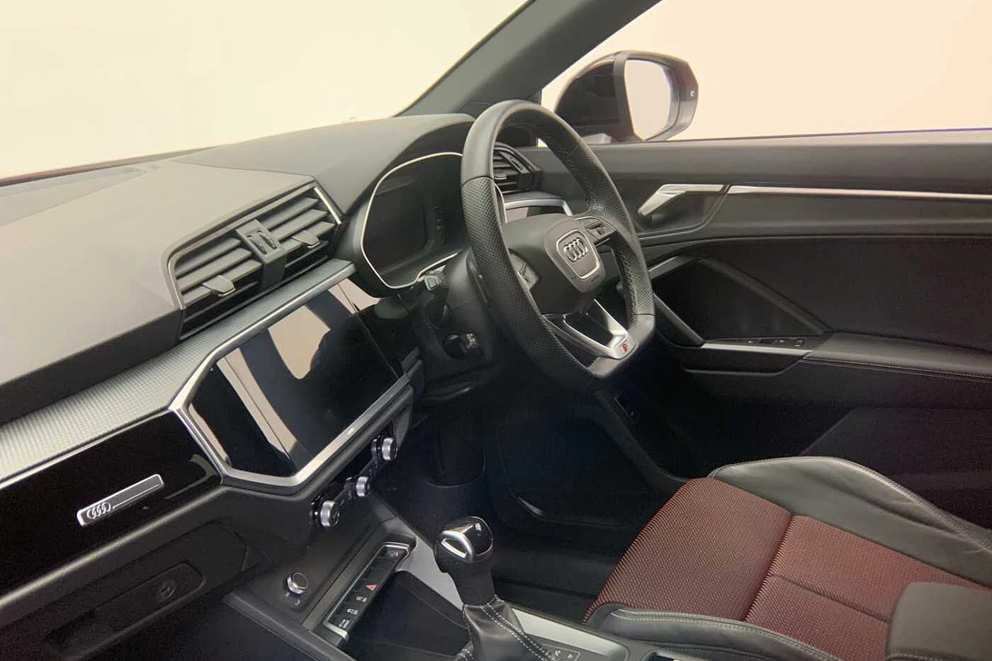 Audi-Q3-image-1