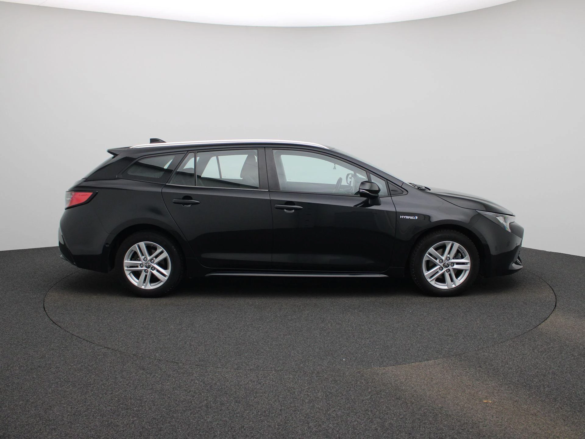 Toyota-Corolla Touring Sports-image-5