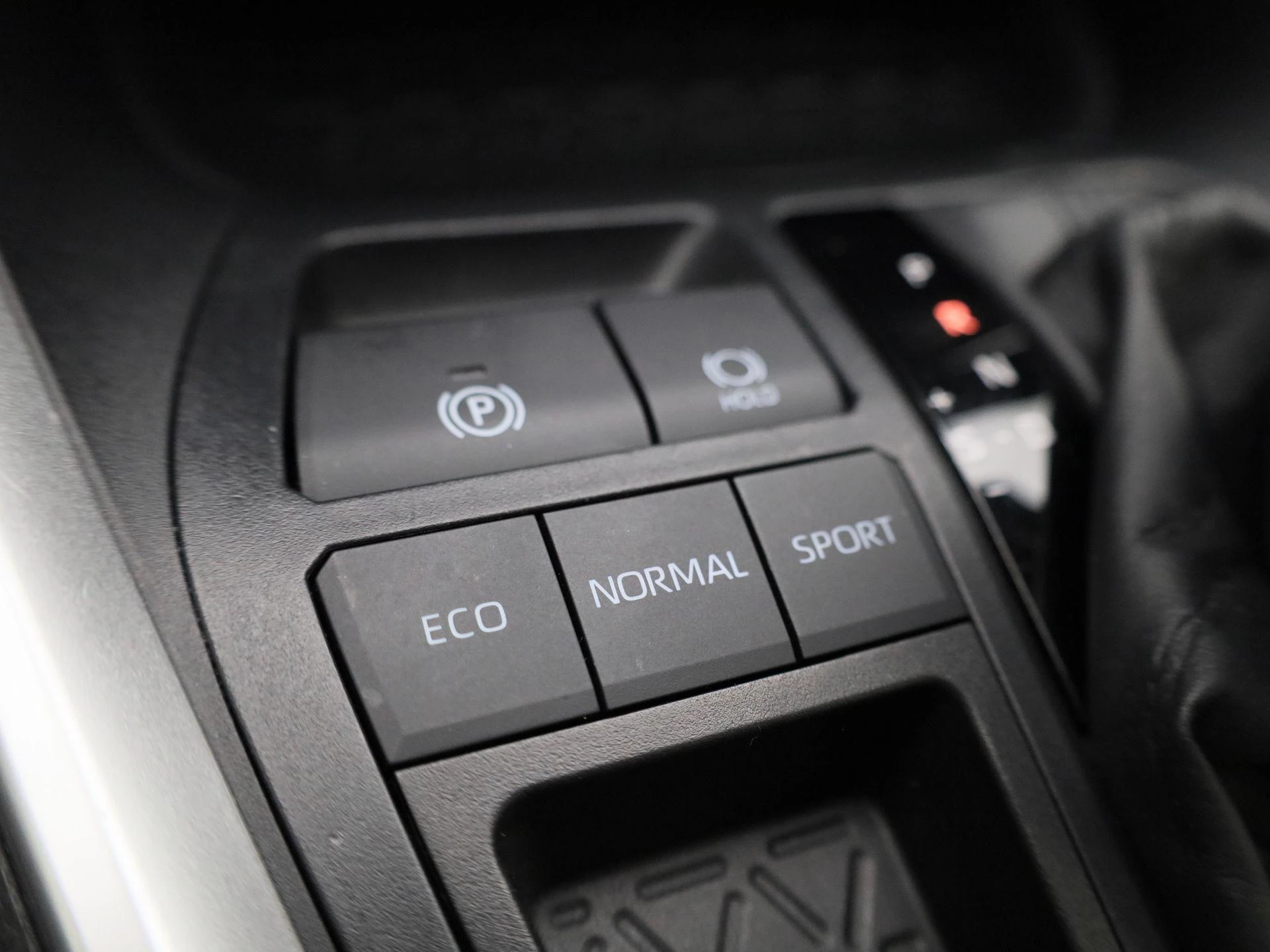 Toyota-RAV4-image-22