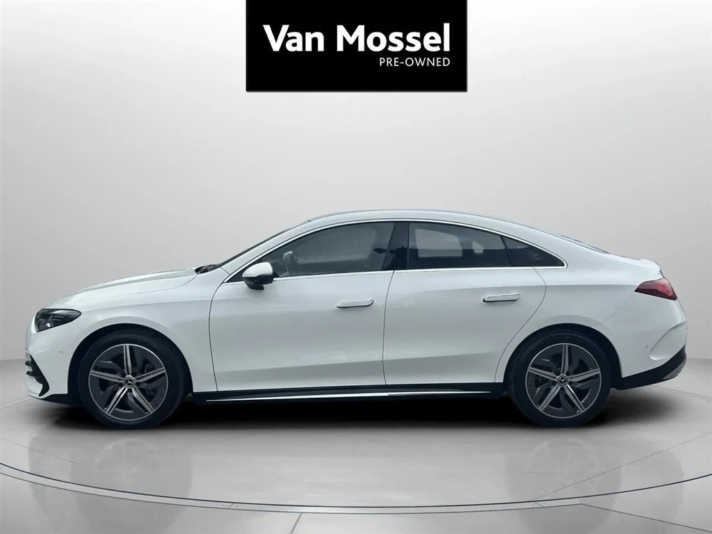 Mercedes-Benz-CLA-image-7