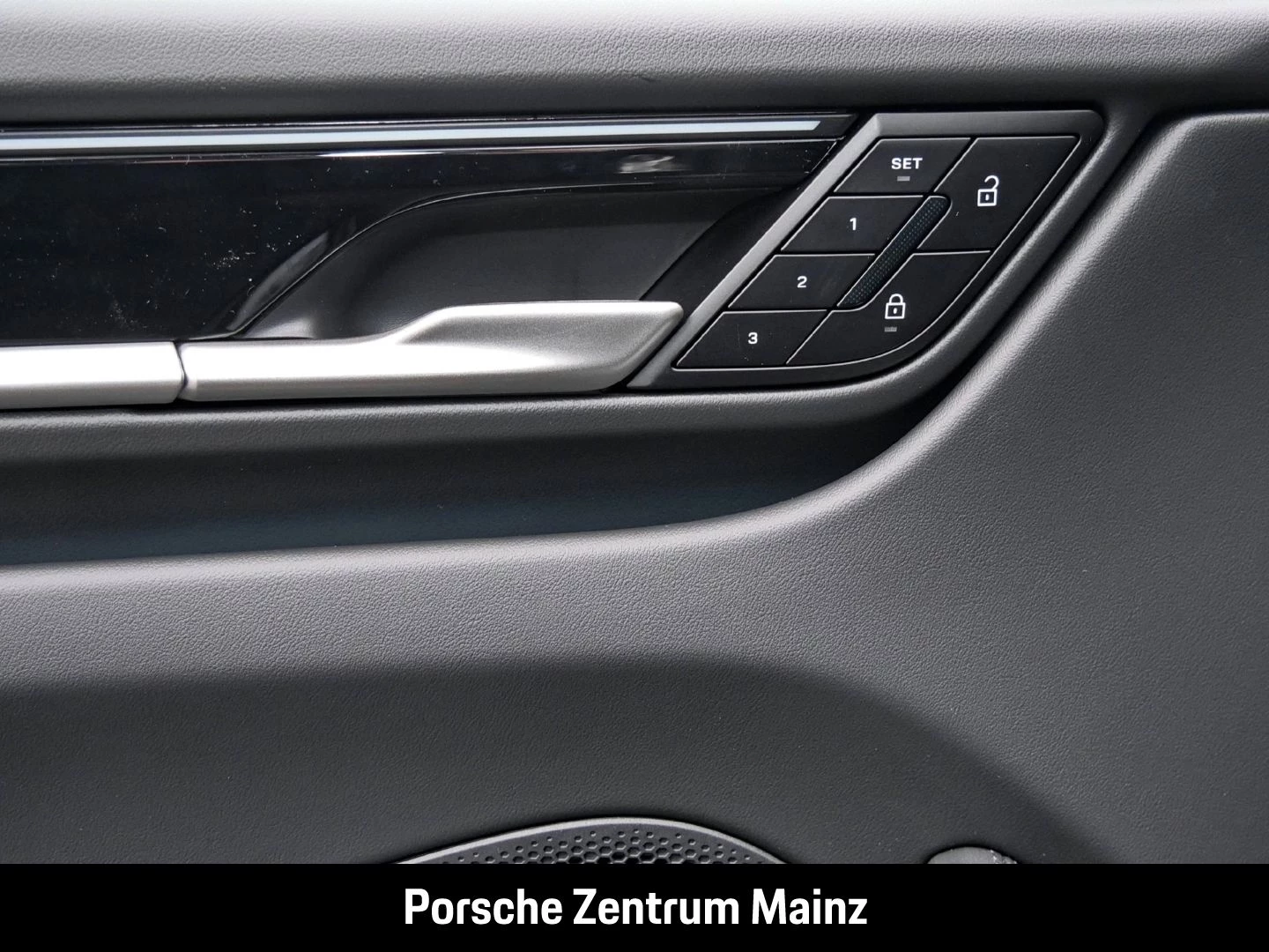 Porsche Macan 4S HA-Lenkung Surround-View BOSE 22-Zoll -