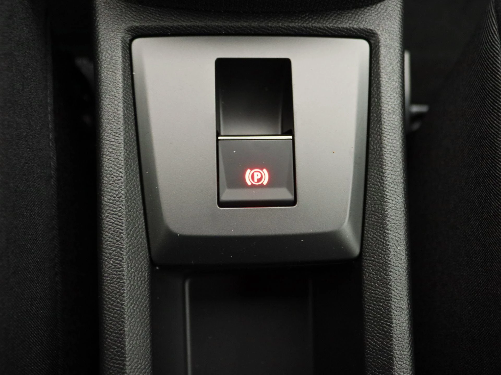 Opel-Frontera-image-1