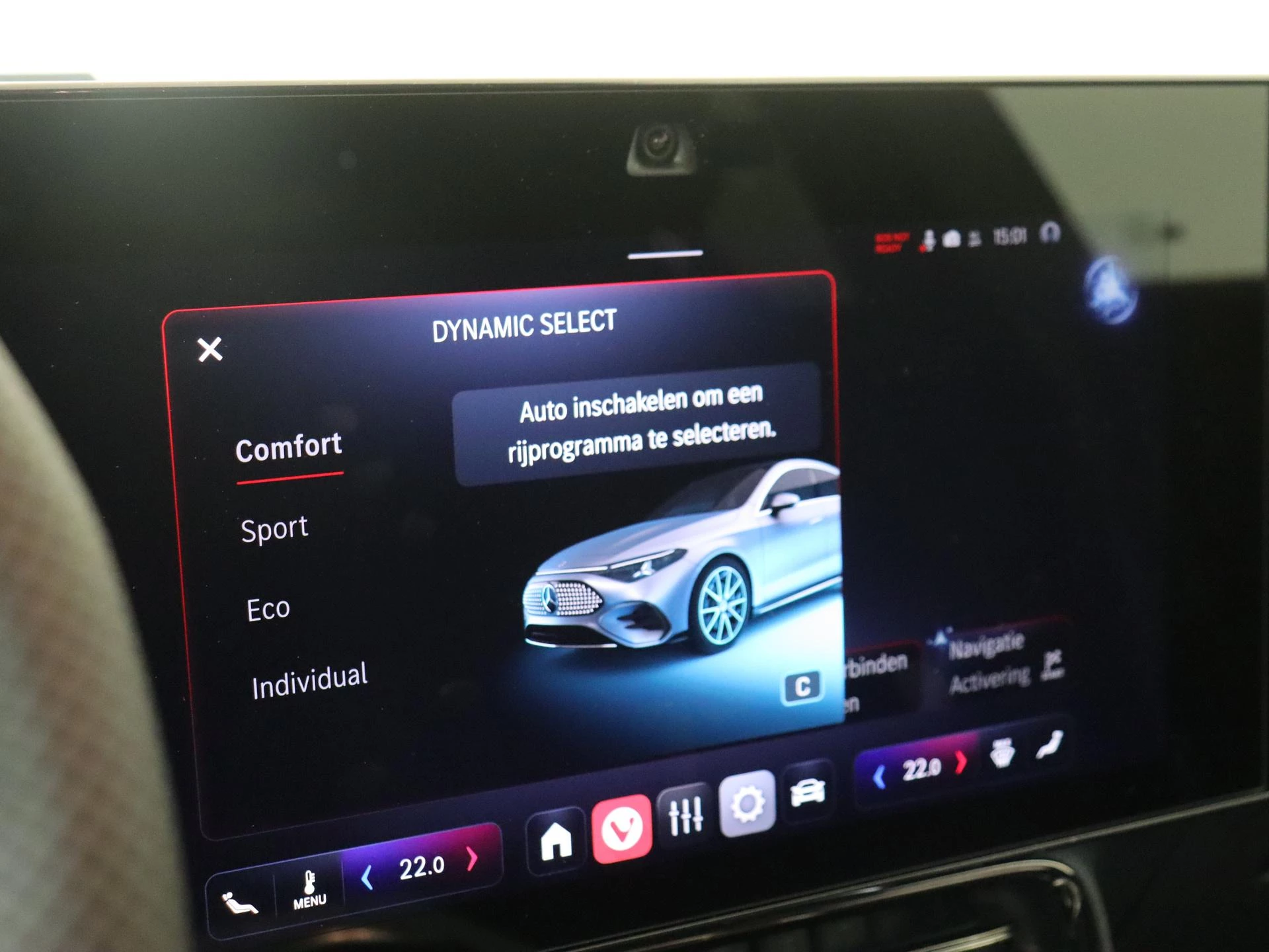 Mercedes-Benz-CLA-image-23