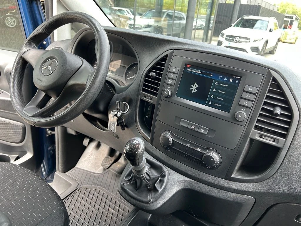 Mercedes-Benz-Vito 114-image-12
