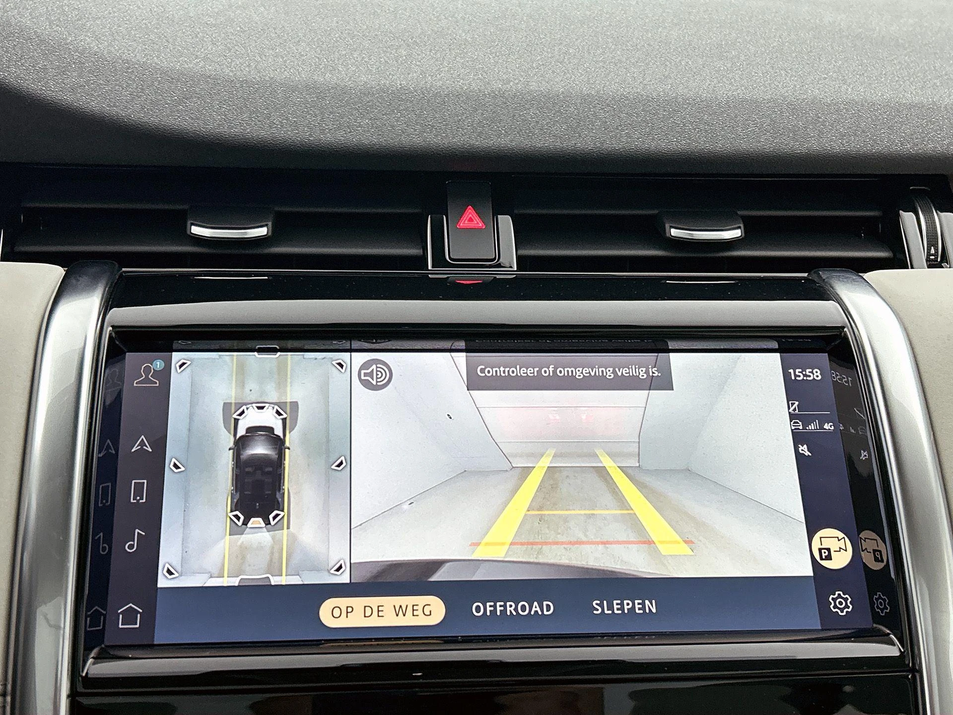 Land Rover-Discovery Sport-image-9