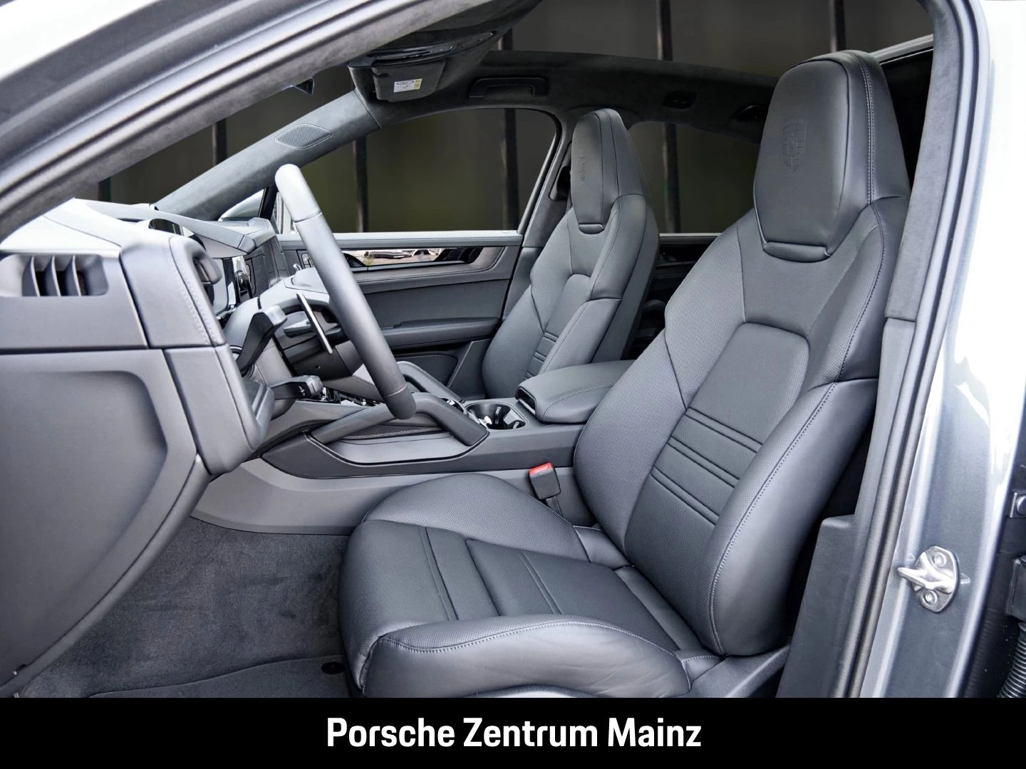 Porsche Cayenne GTS Coupe Burmester HA-Lenkung InnoDrive gts